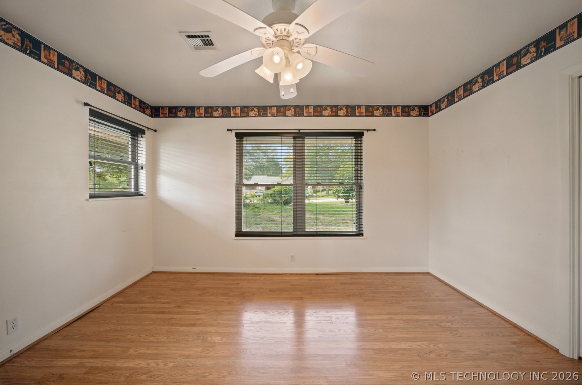 1703 E Comanche Avenue Property Photo 26