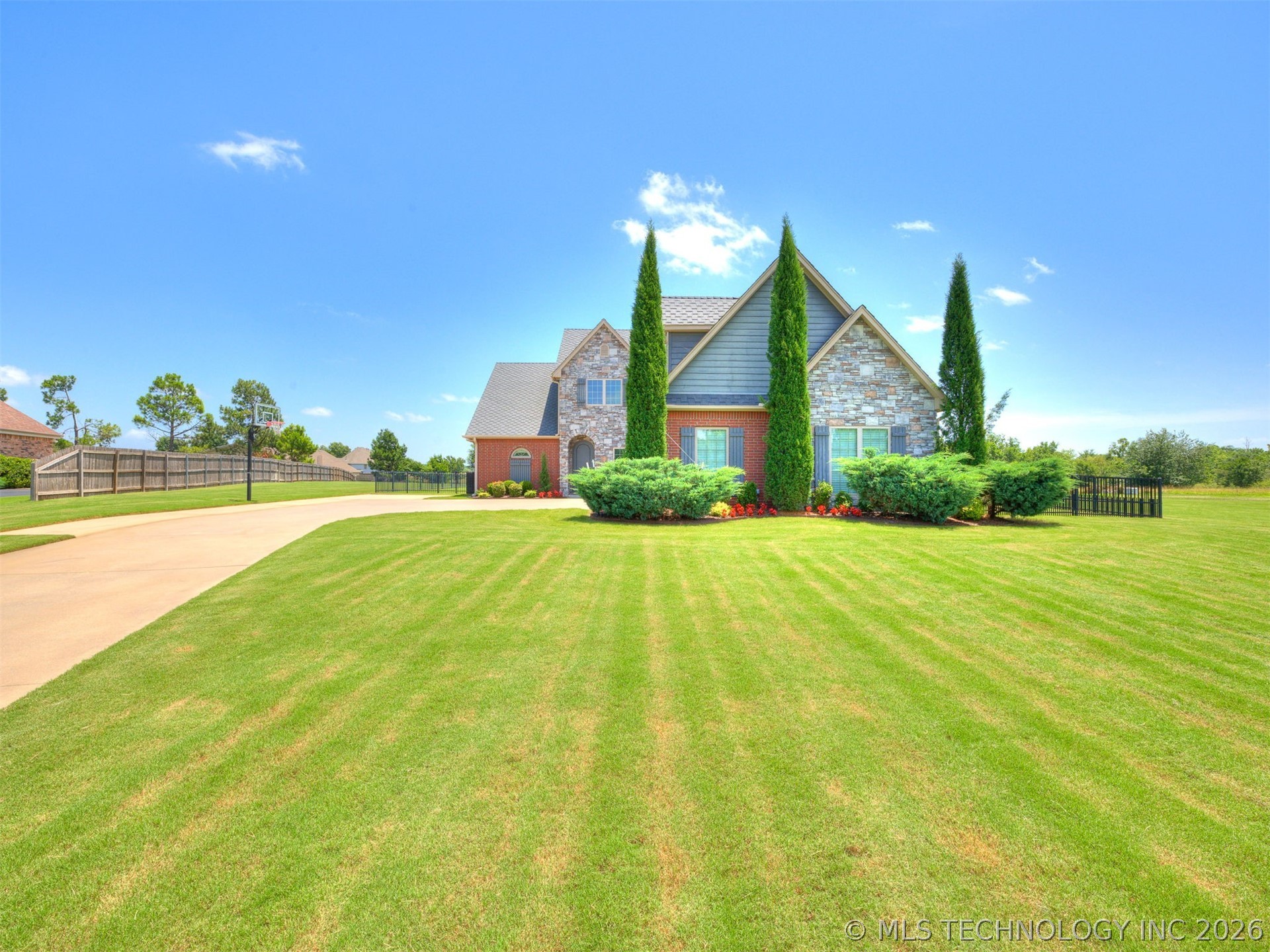 19397 S Quail Run Court Property Photo 2