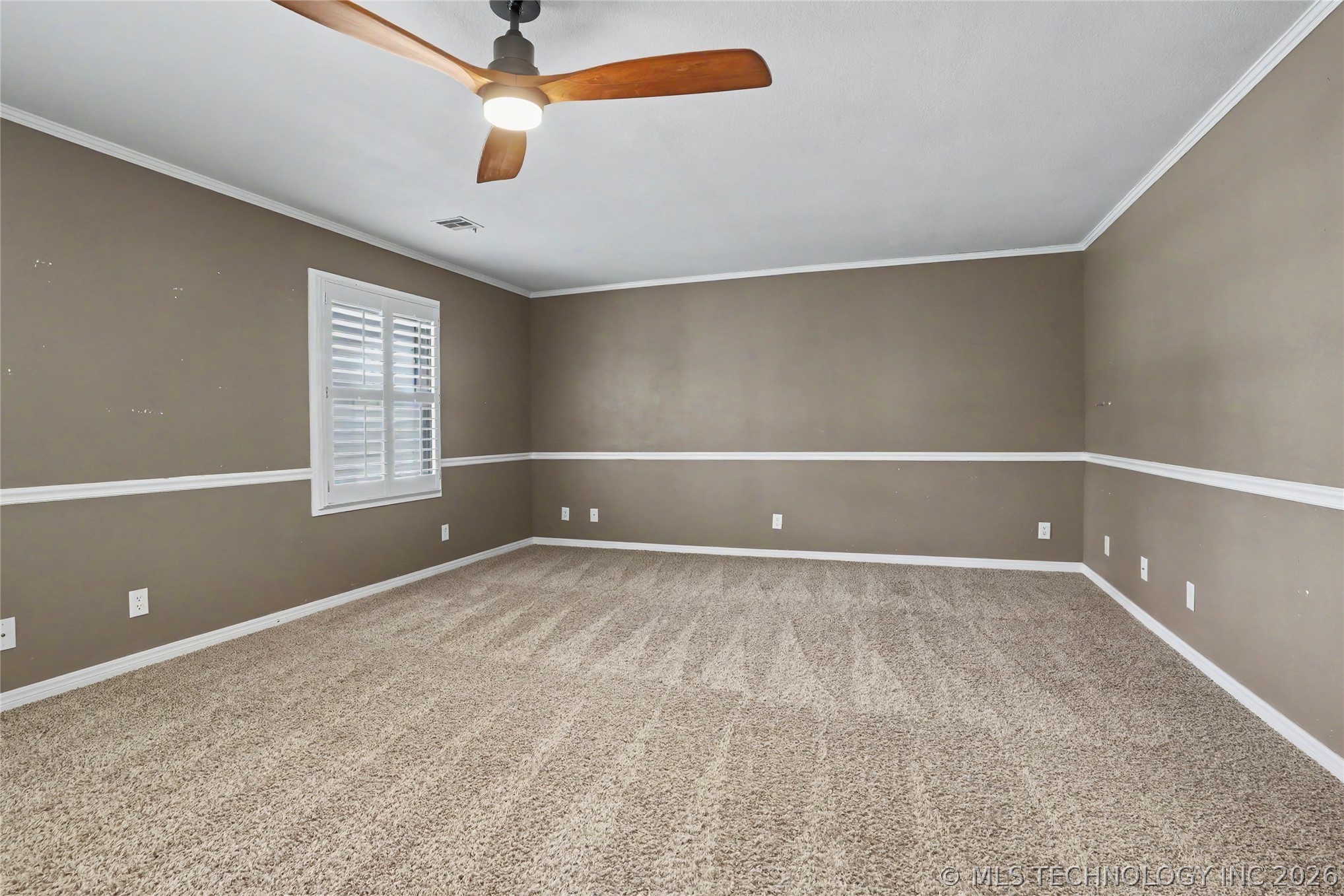 1250 Easy Street Property Photo 33