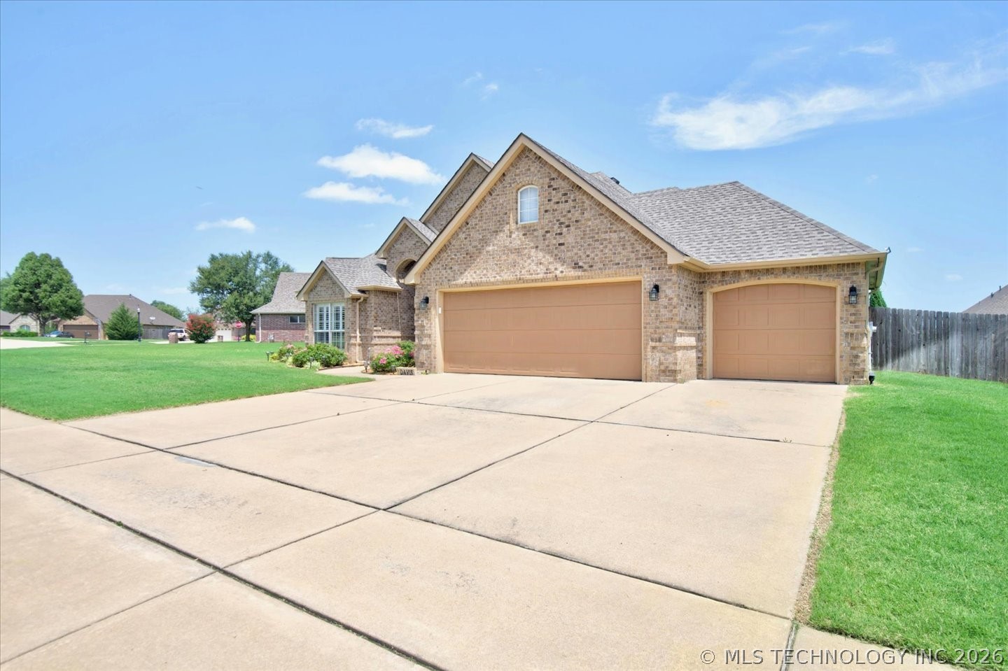 124 Prairie Ridge Court Property Photo 4
