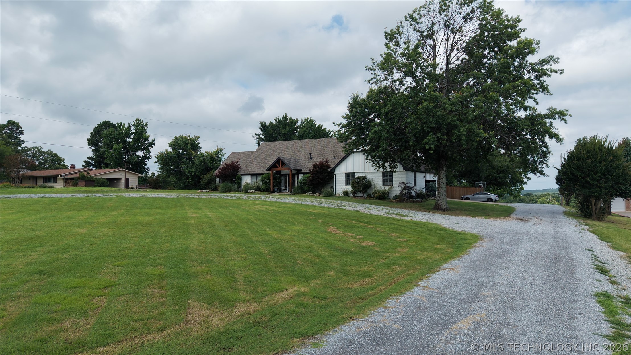 3349 Hardy Springs Property Photo 2