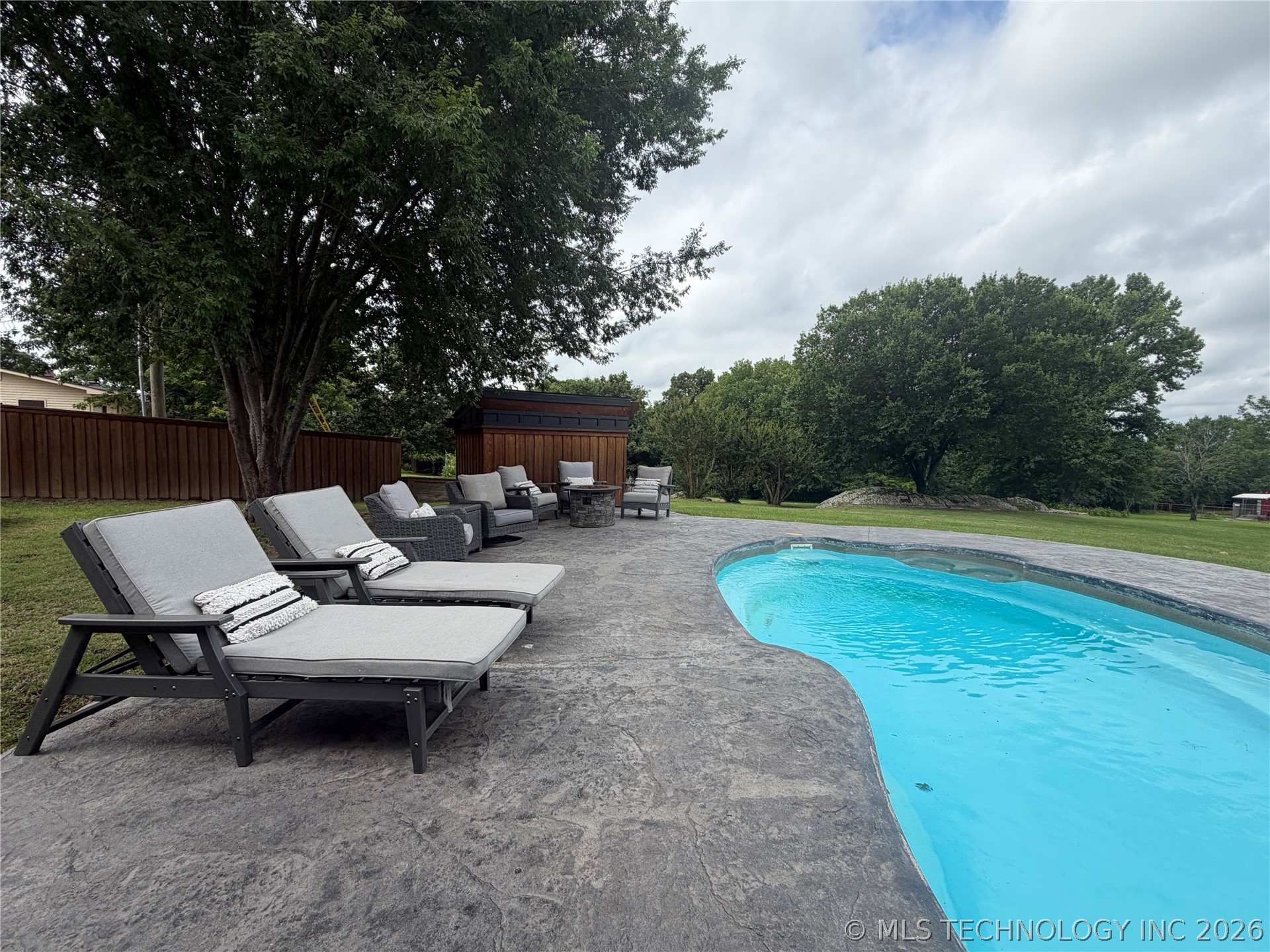 3349 Hardy Springs Property Photo 14