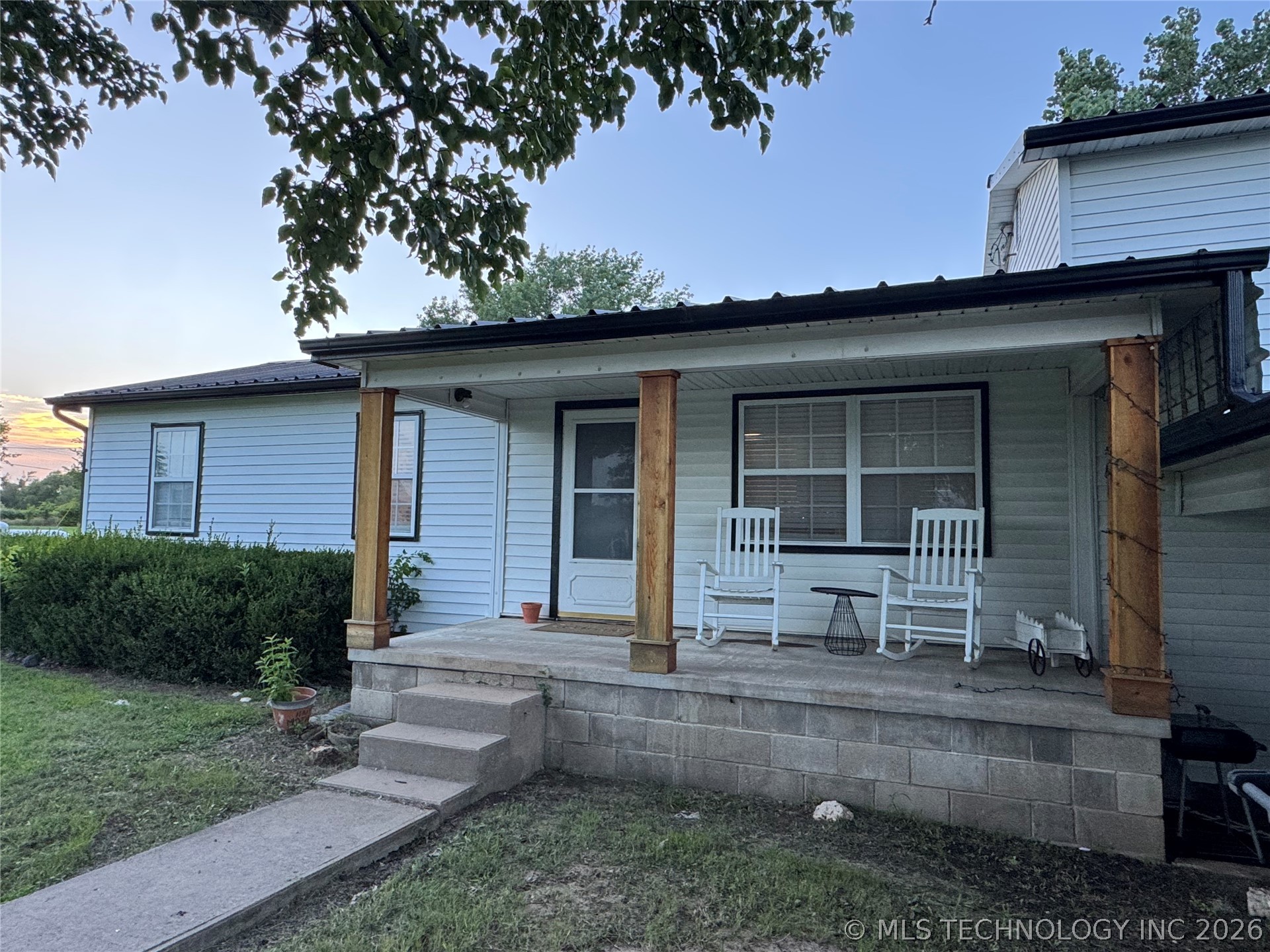 2199 W 103rd Street N Property Photo 2