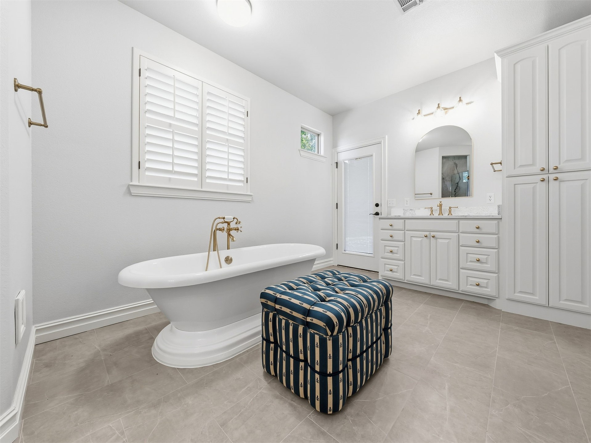 7832 E Galveston Street Property Photo 28