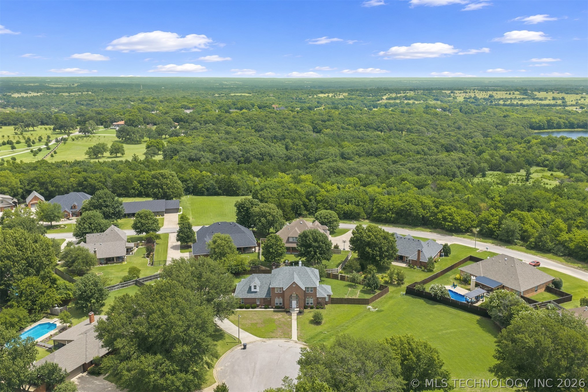 708 Franklin Court Property Photo 49