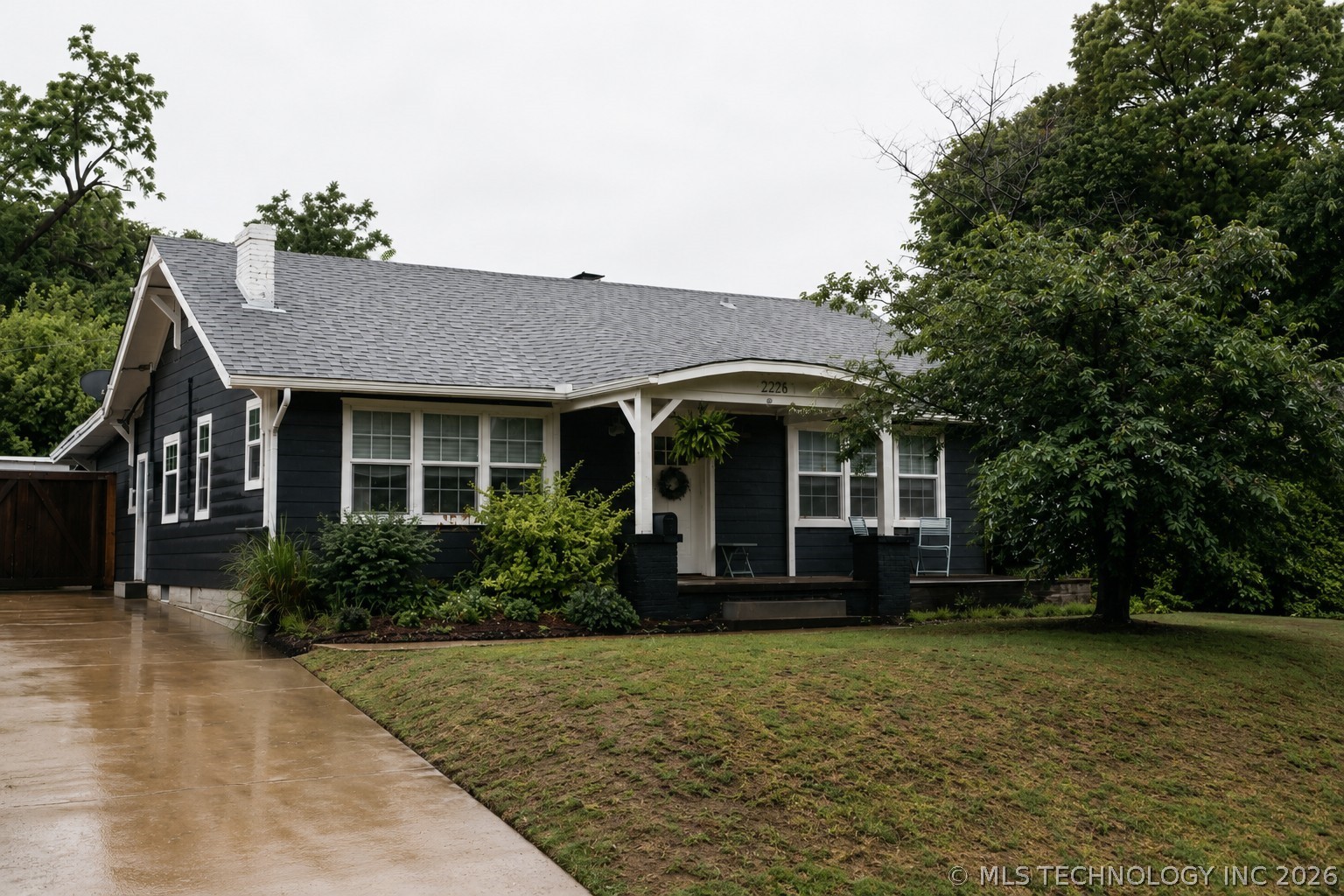 2234 E 12th Place North