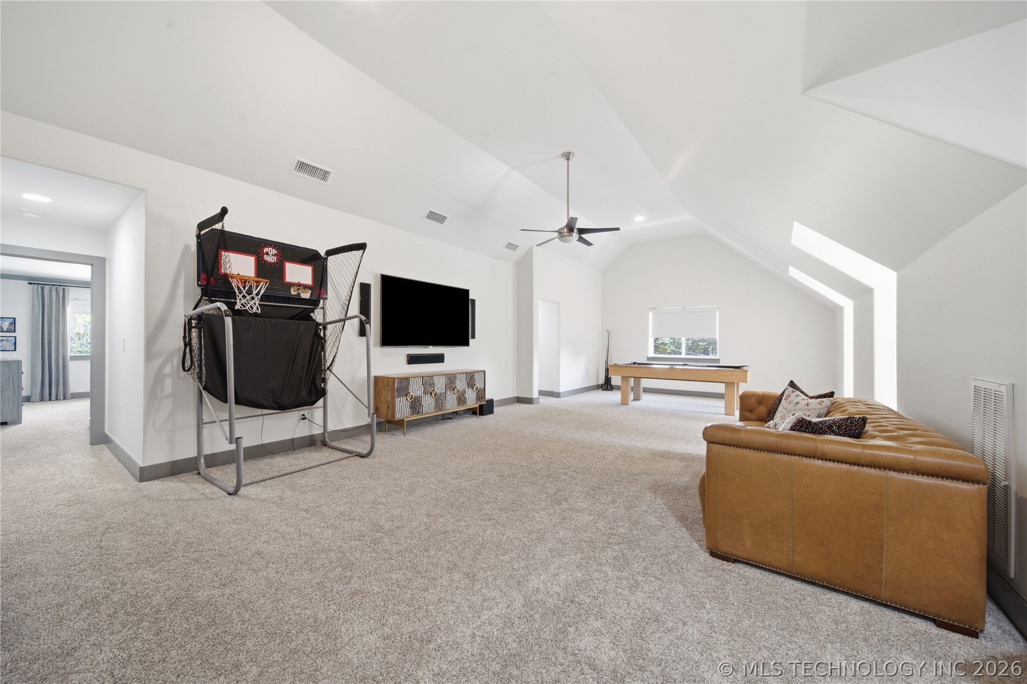 2526 S College Avenue Property Photo 35