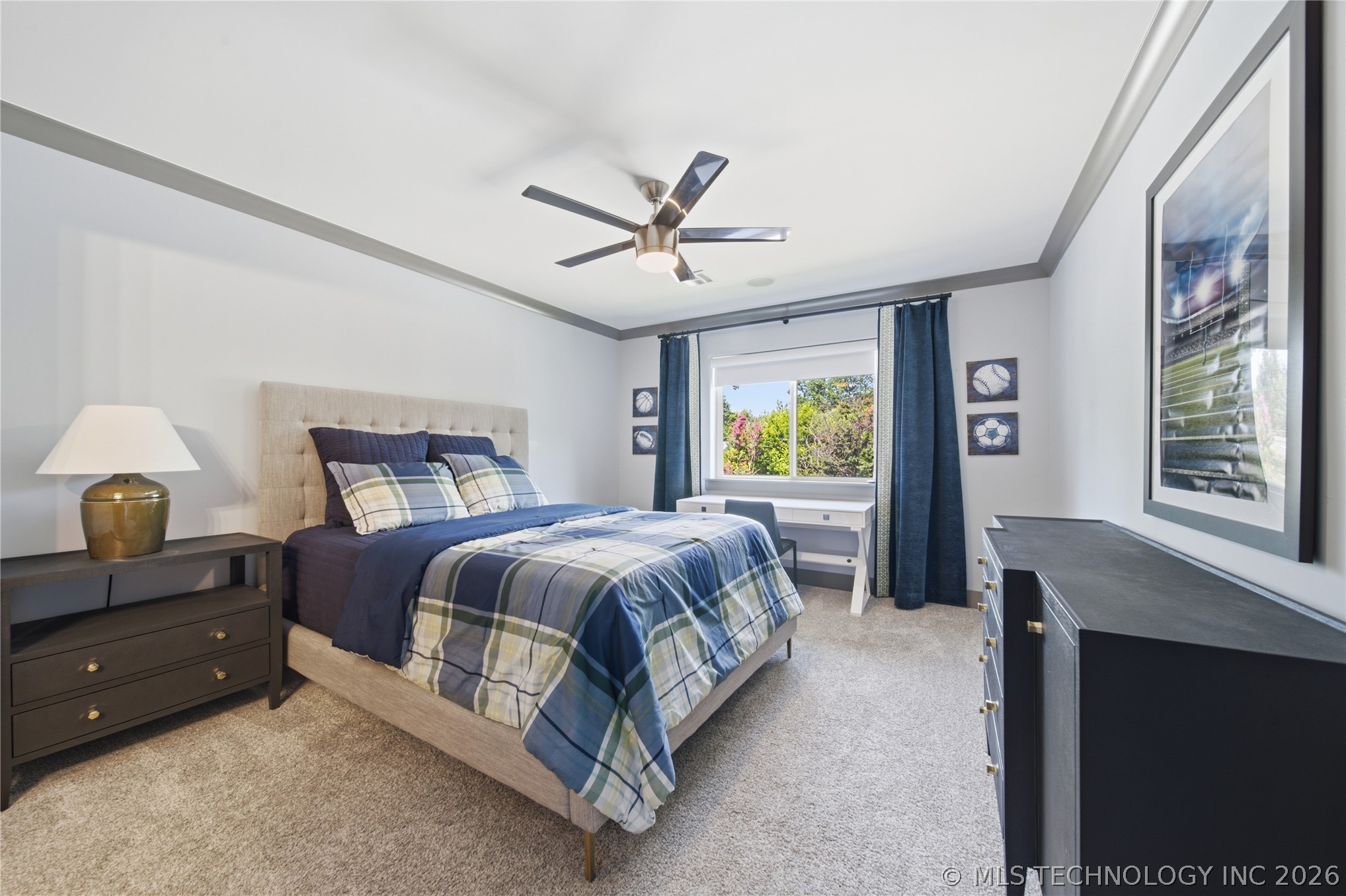 2526 S College Avenue Property Photo 38