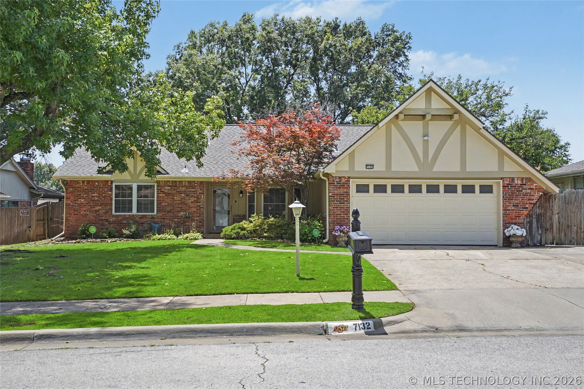 7132 S 76th East Avenue Property Photo 1