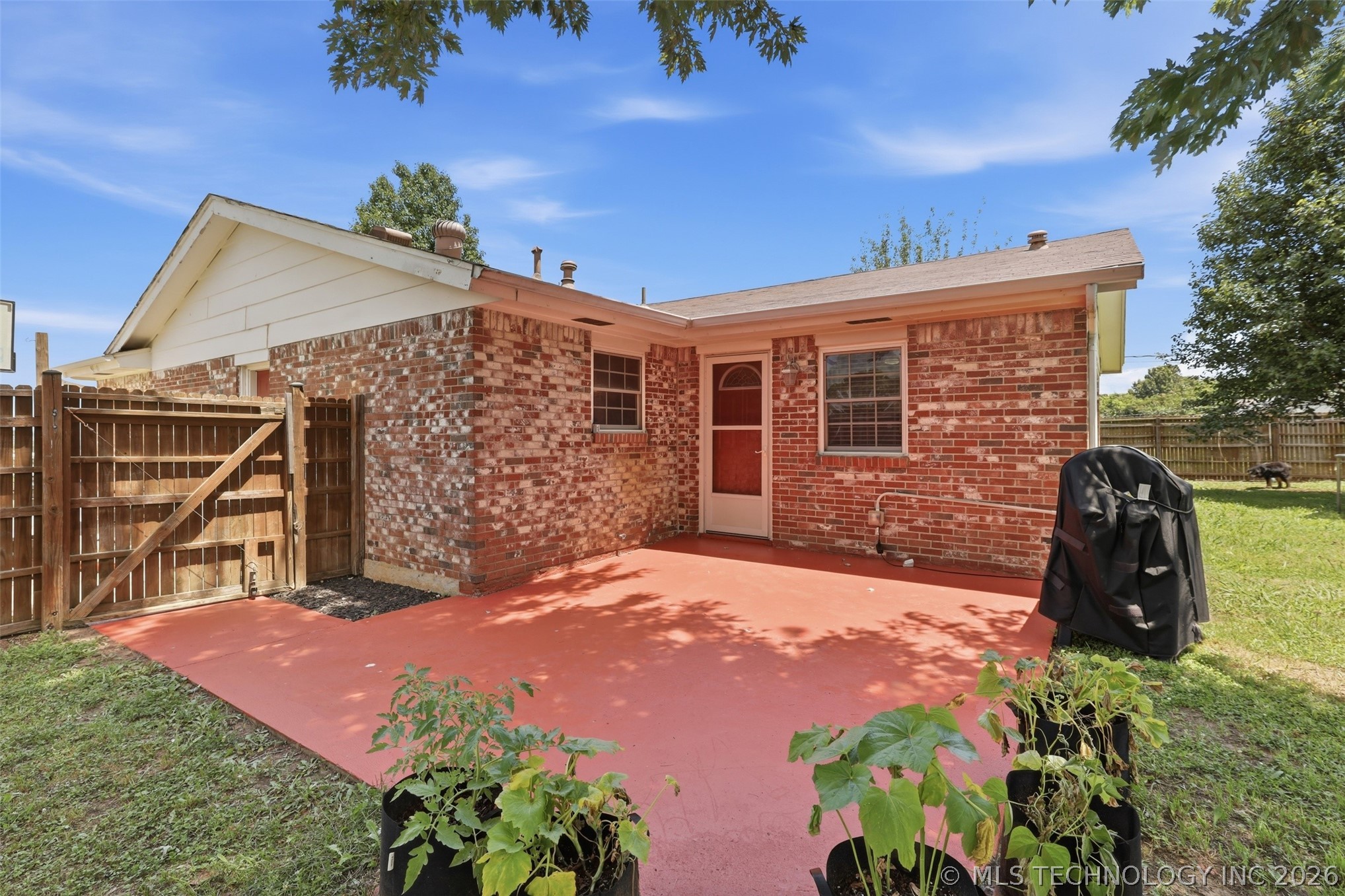 122 Sooner Drive N Property Photo 35