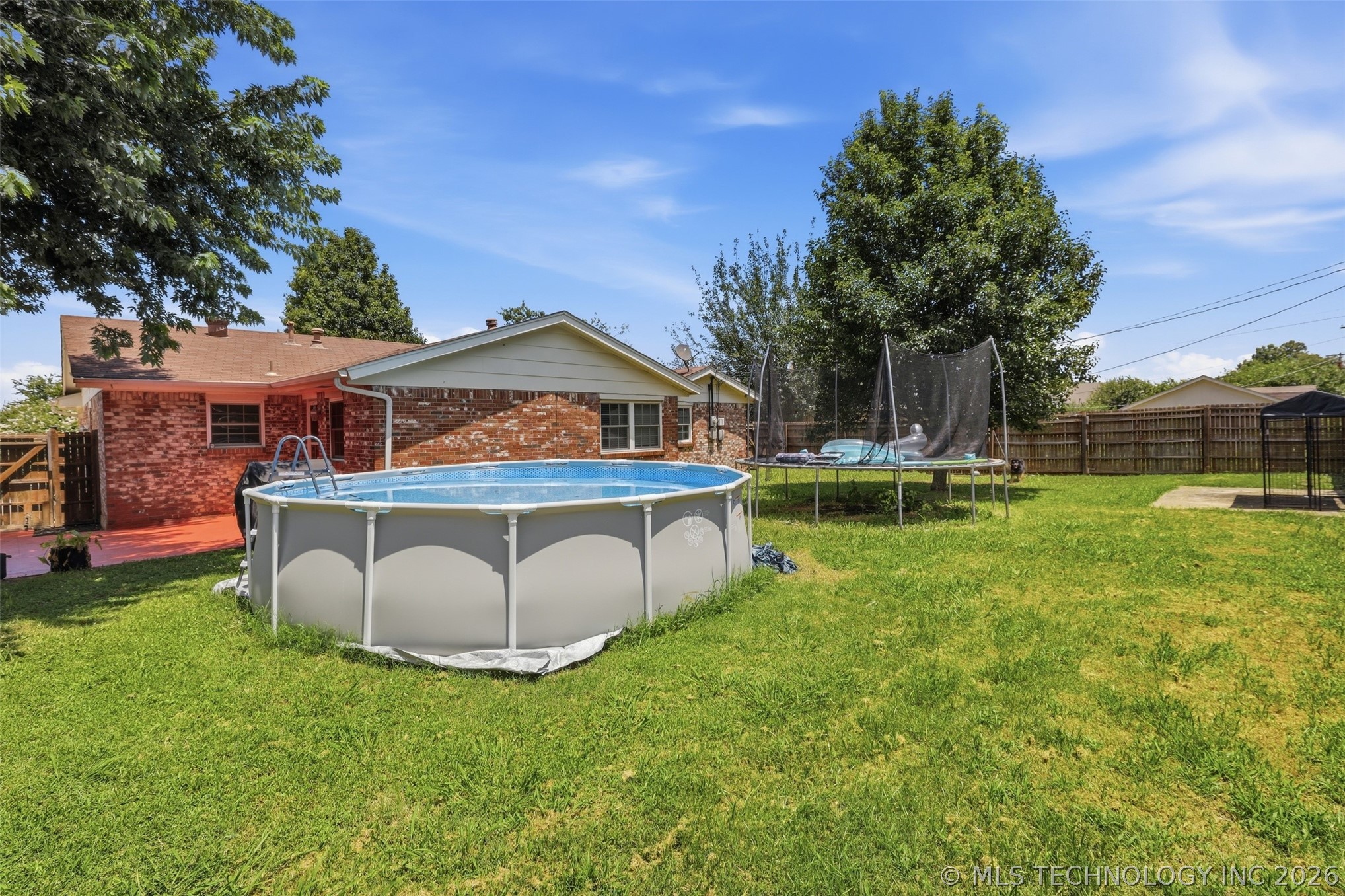 122 Sooner Drive N Property Photo 36