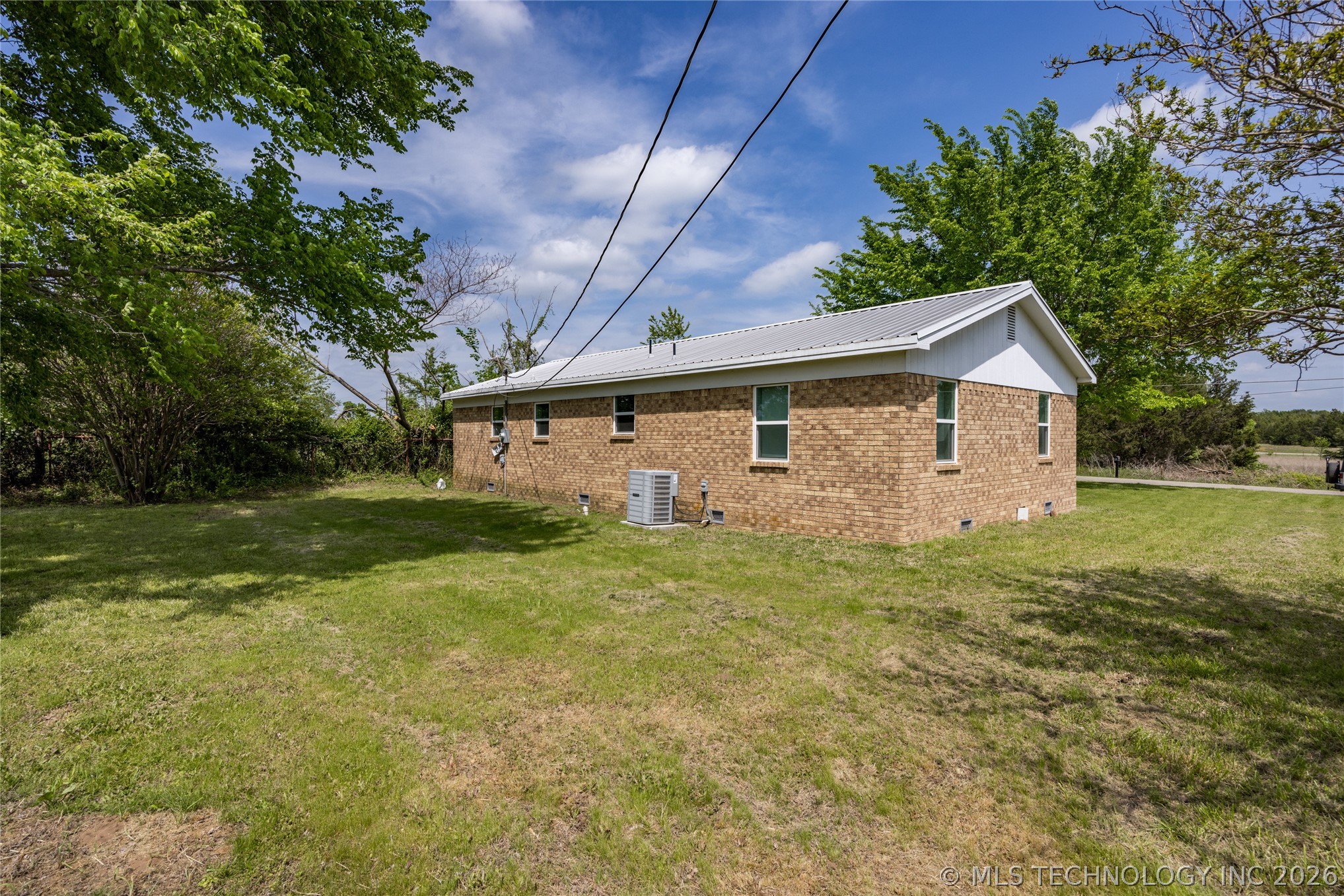 647 Sawmill Road Property Photo 26