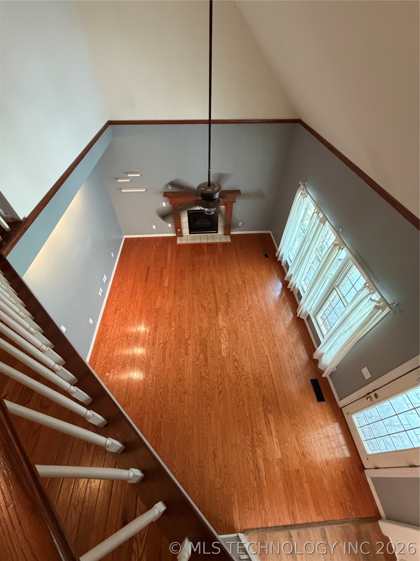 1304 N Iroquois Avenue Property Photo 17
