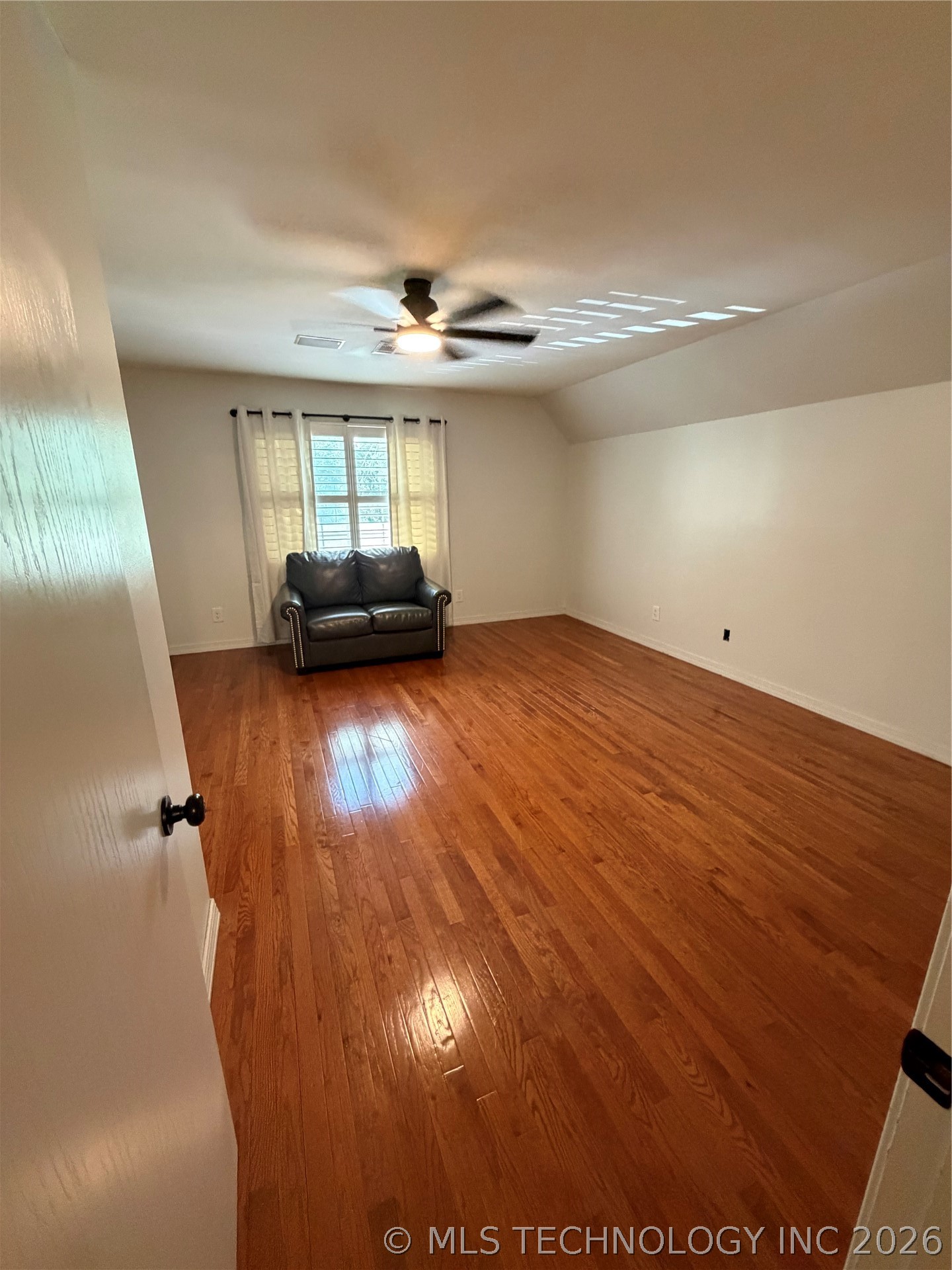 1304 N Iroquois Avenue Property Photo 22