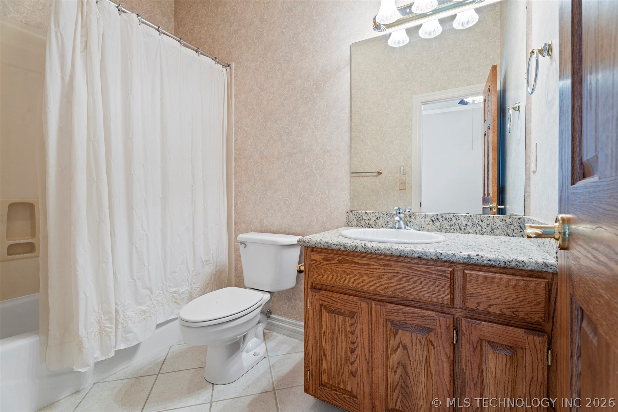 213 Ashton Drive Property Photo 49
