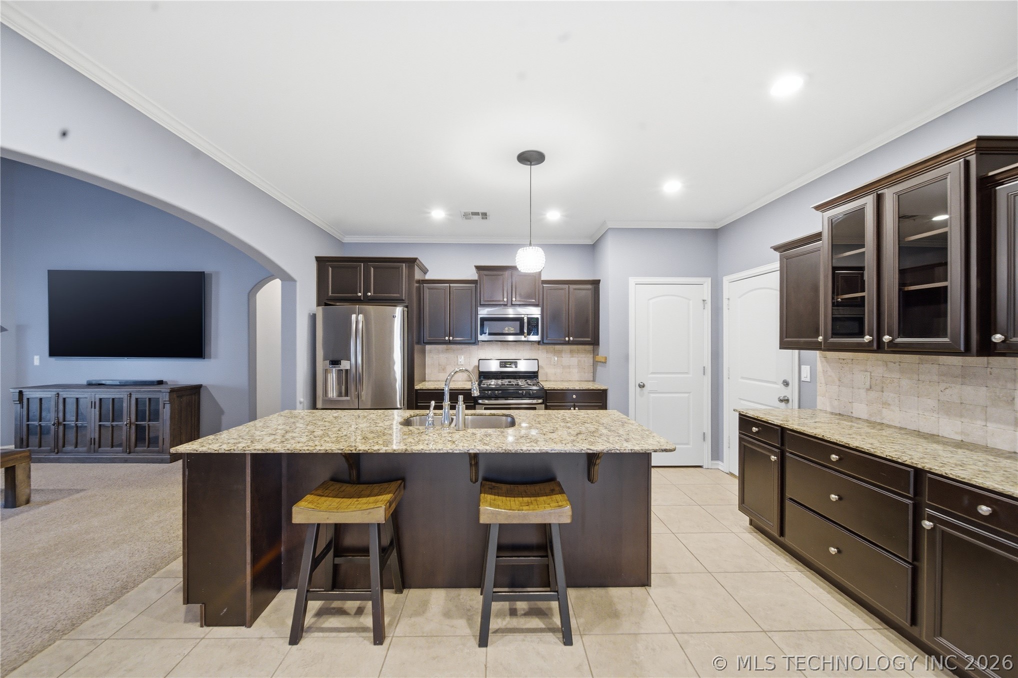 1124 W Fargo Drive Property Photo 8