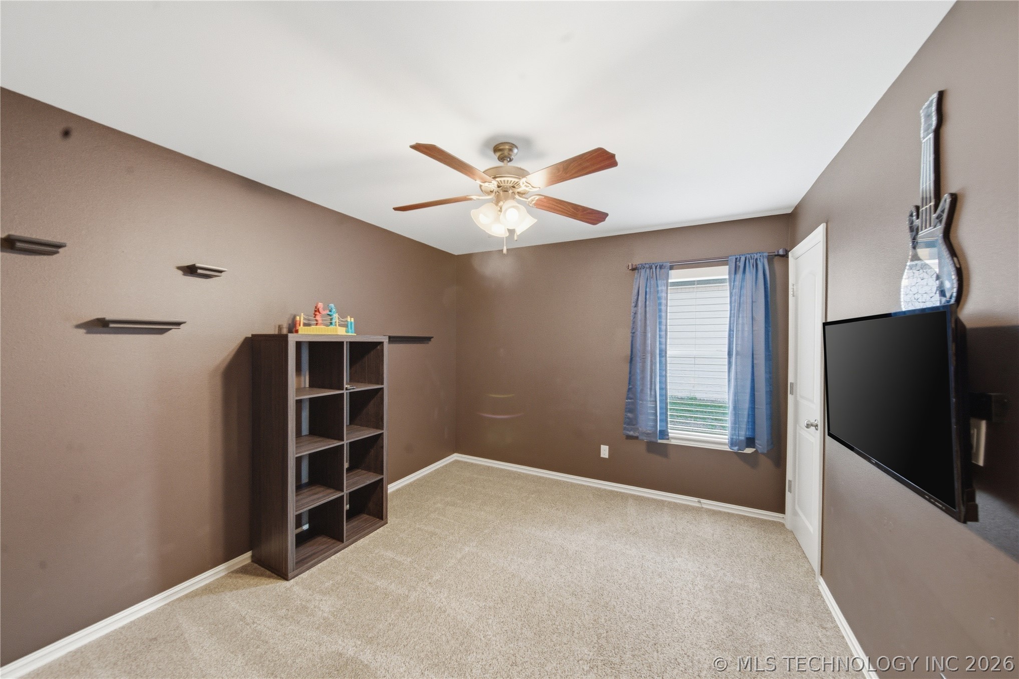 1124 W Fargo Drive Property Photo 17