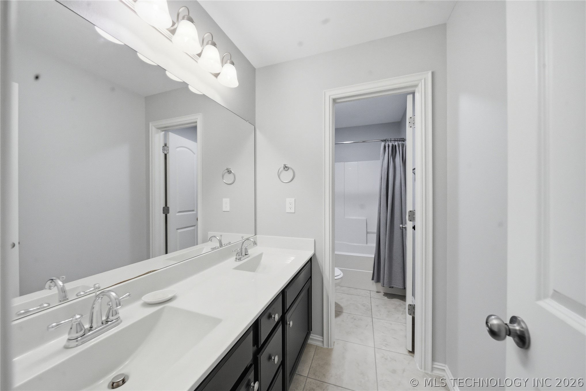 1124 W Fargo Drive Property Photo 19