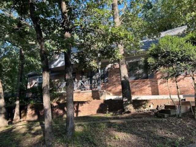 1444 Oakdale Drive Property Photo 2