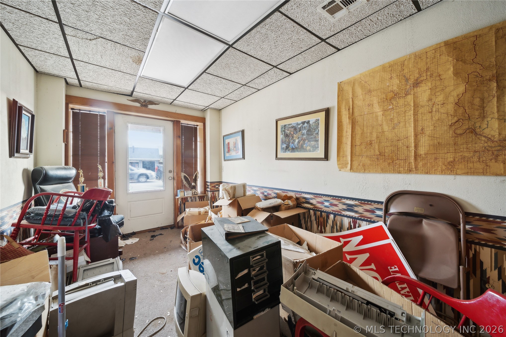 212 S Broadway Street Property Photo 37