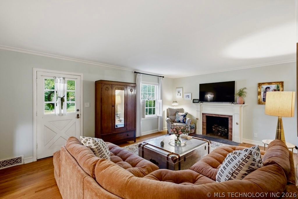 2504 S Boston Place Property Photo 11