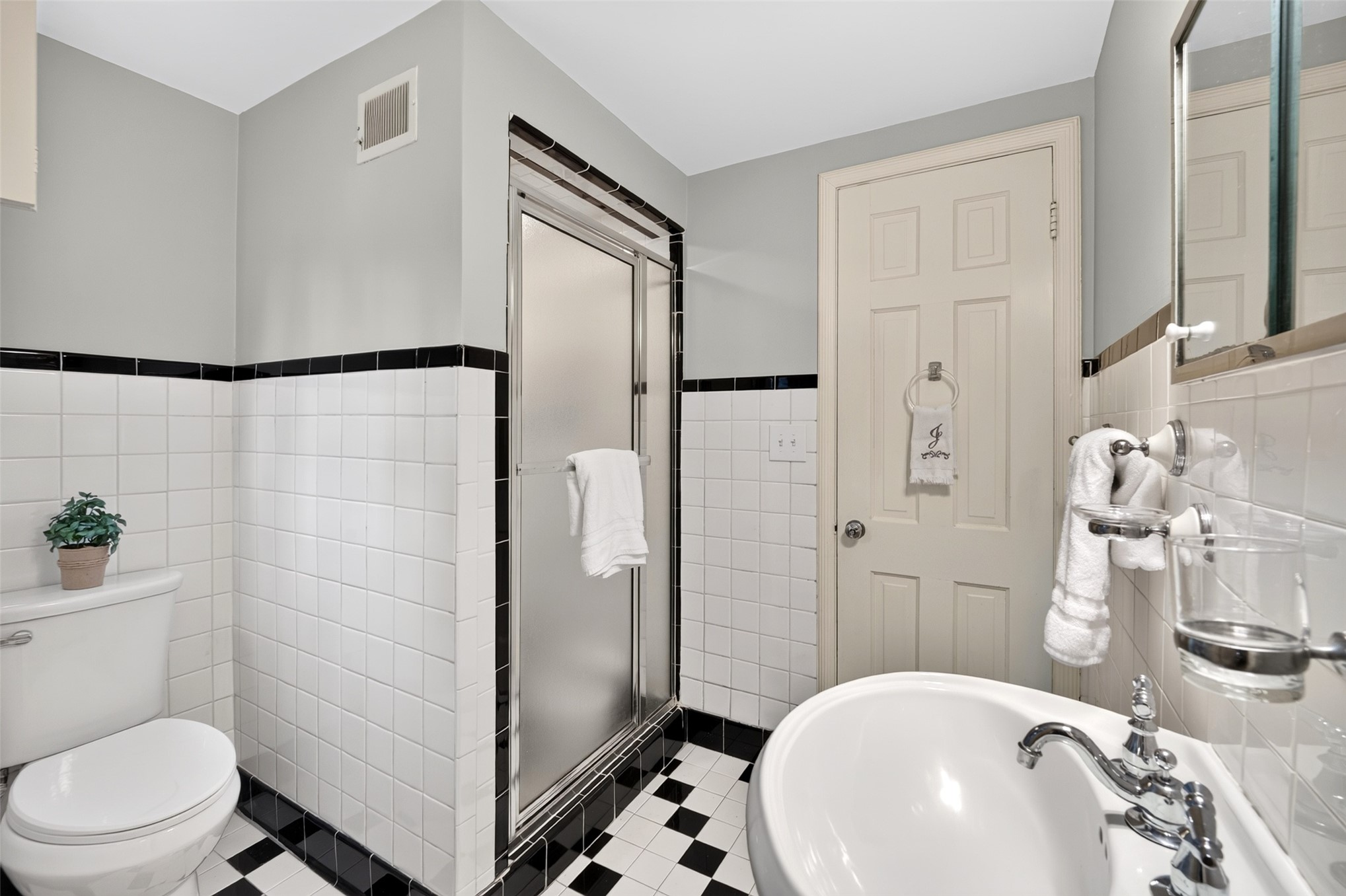 2504 S Boston Place Property Photo 28