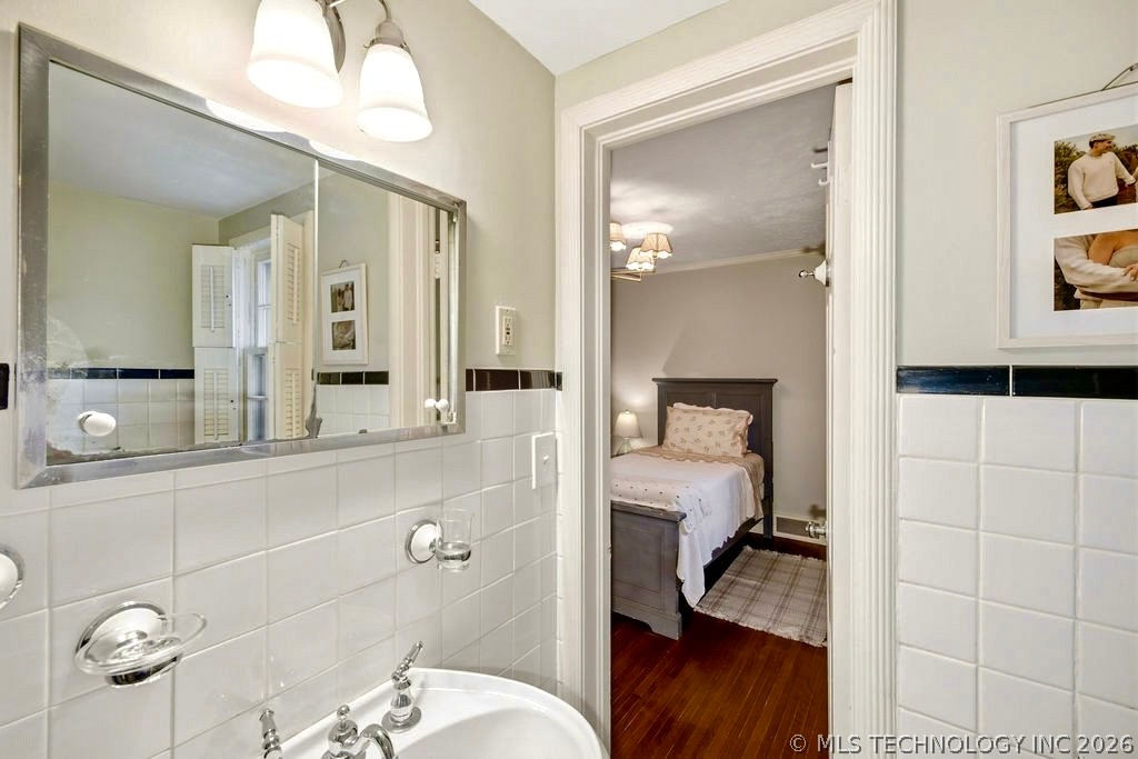 2504 S Boston Place Property Photo 49