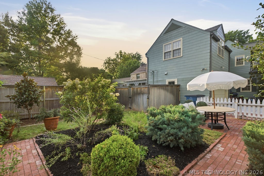 2504 S Boston Place Property Photo 50