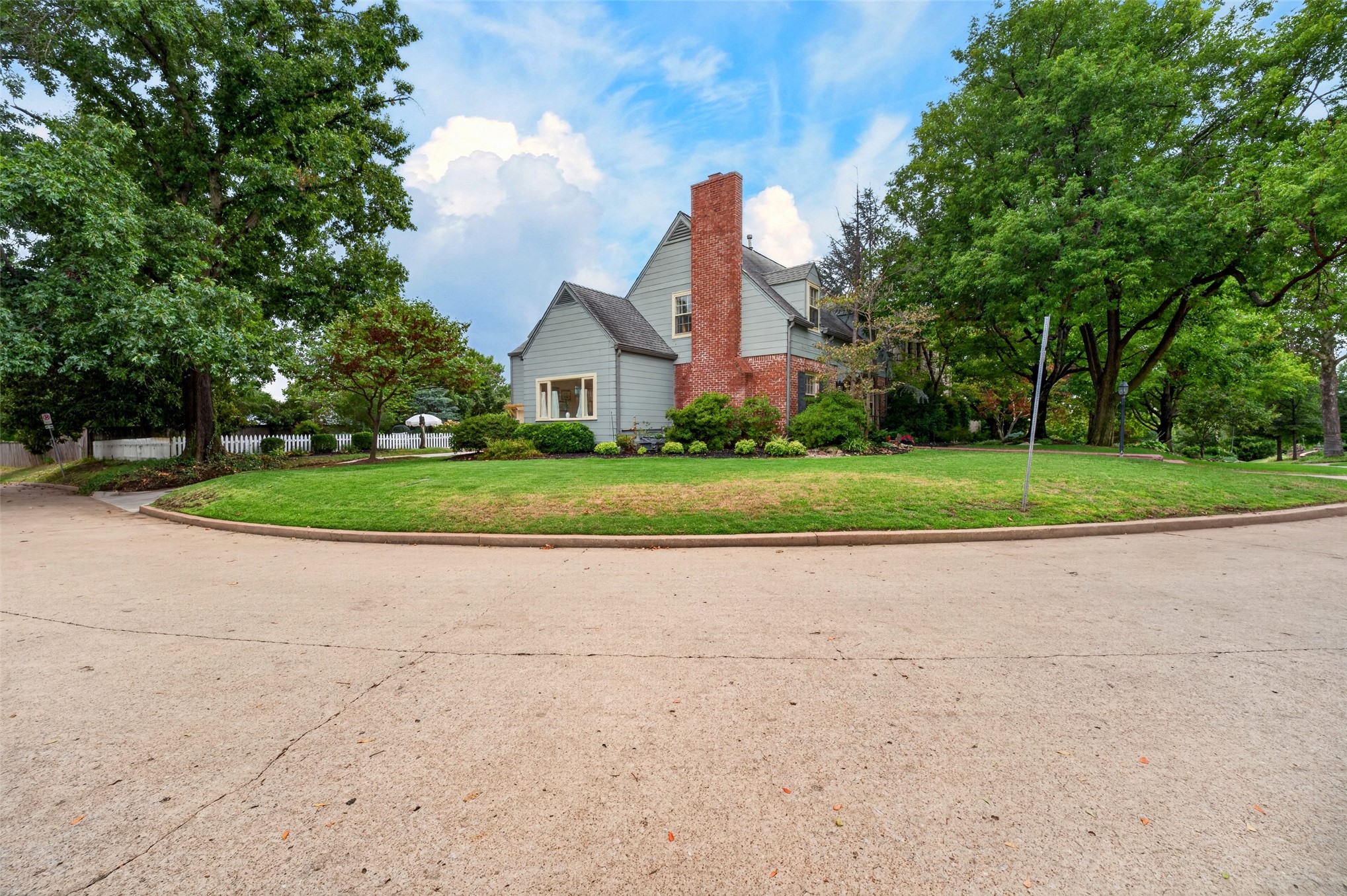 2504 S Boston Place Property Photo 61