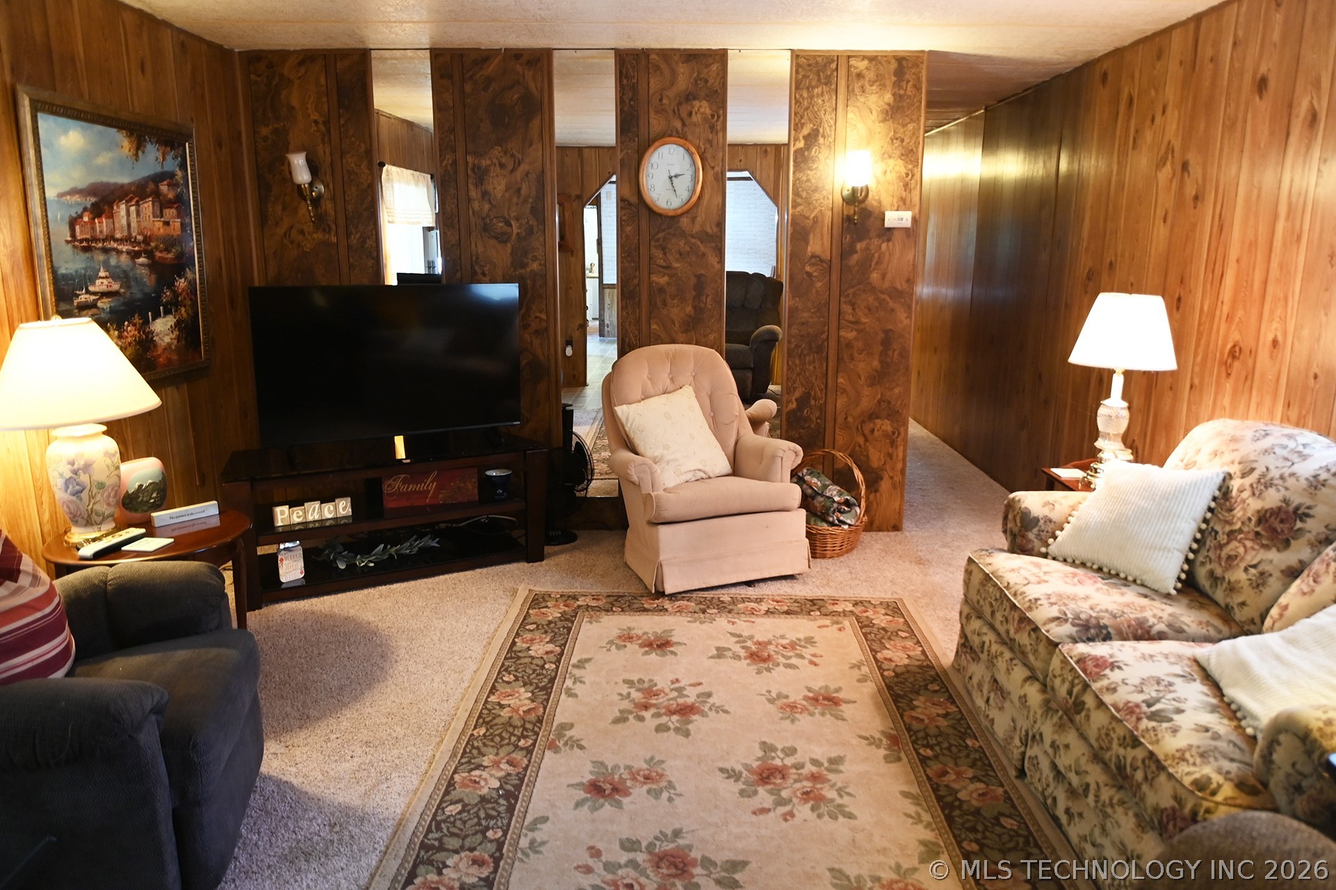 34408 S Horseshoe Drive Property Photo 7