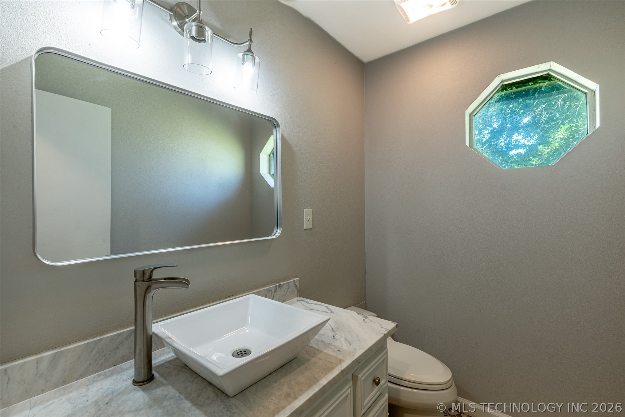 416 Timbercrest Road Property Photo 18