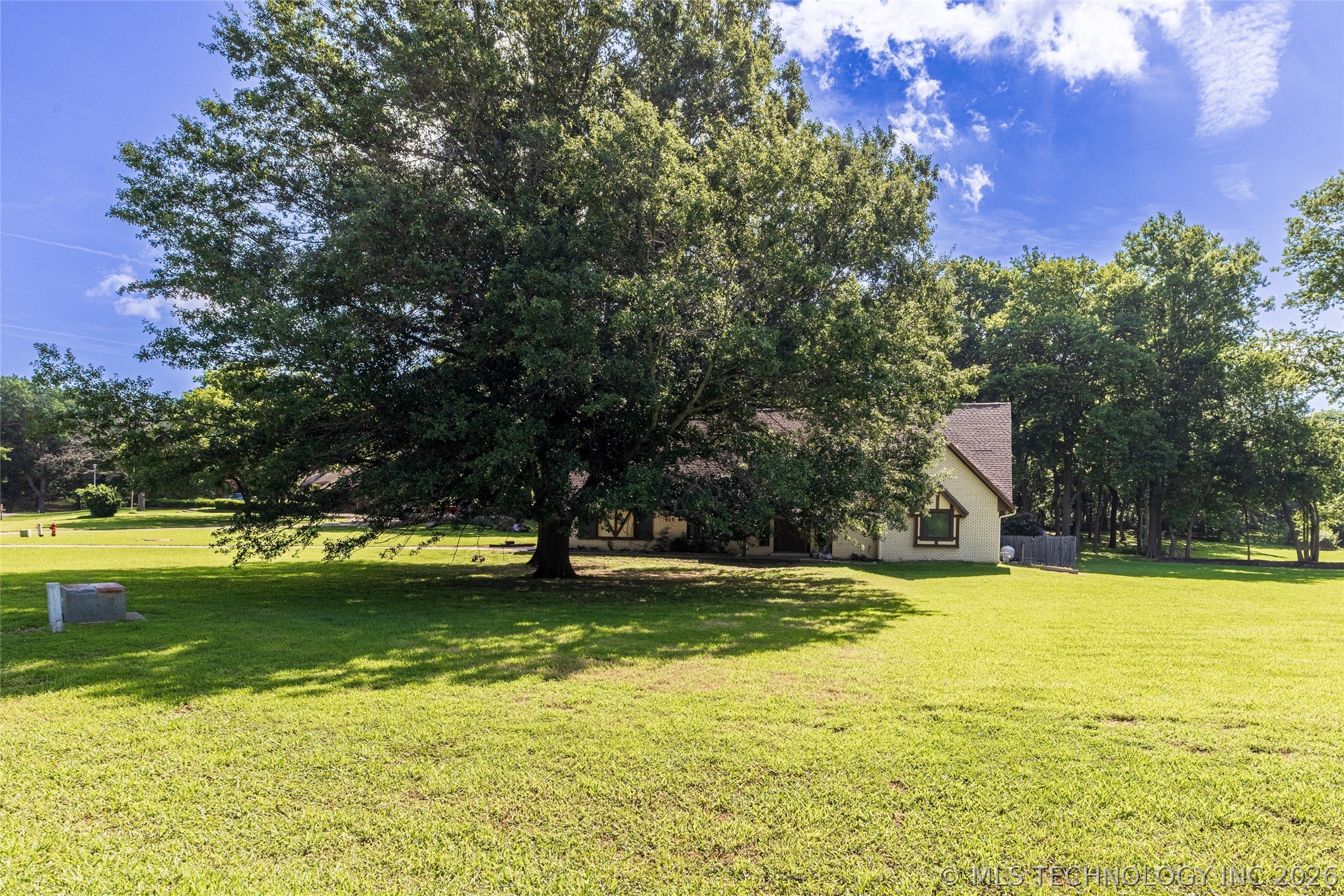 416 Timbercrest Road Property Photo 37