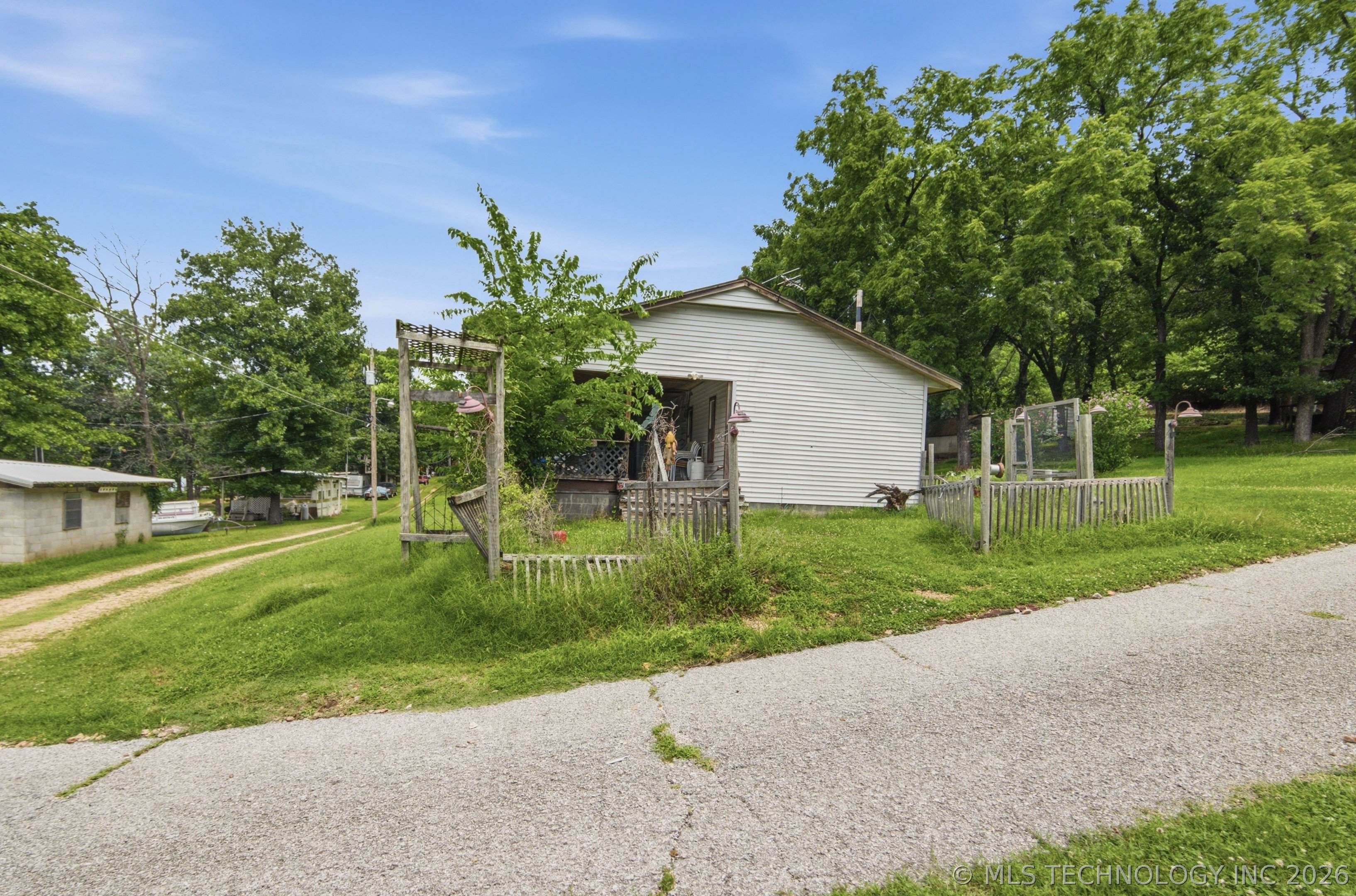 53910 N Ridenour Loop Property Photo 6