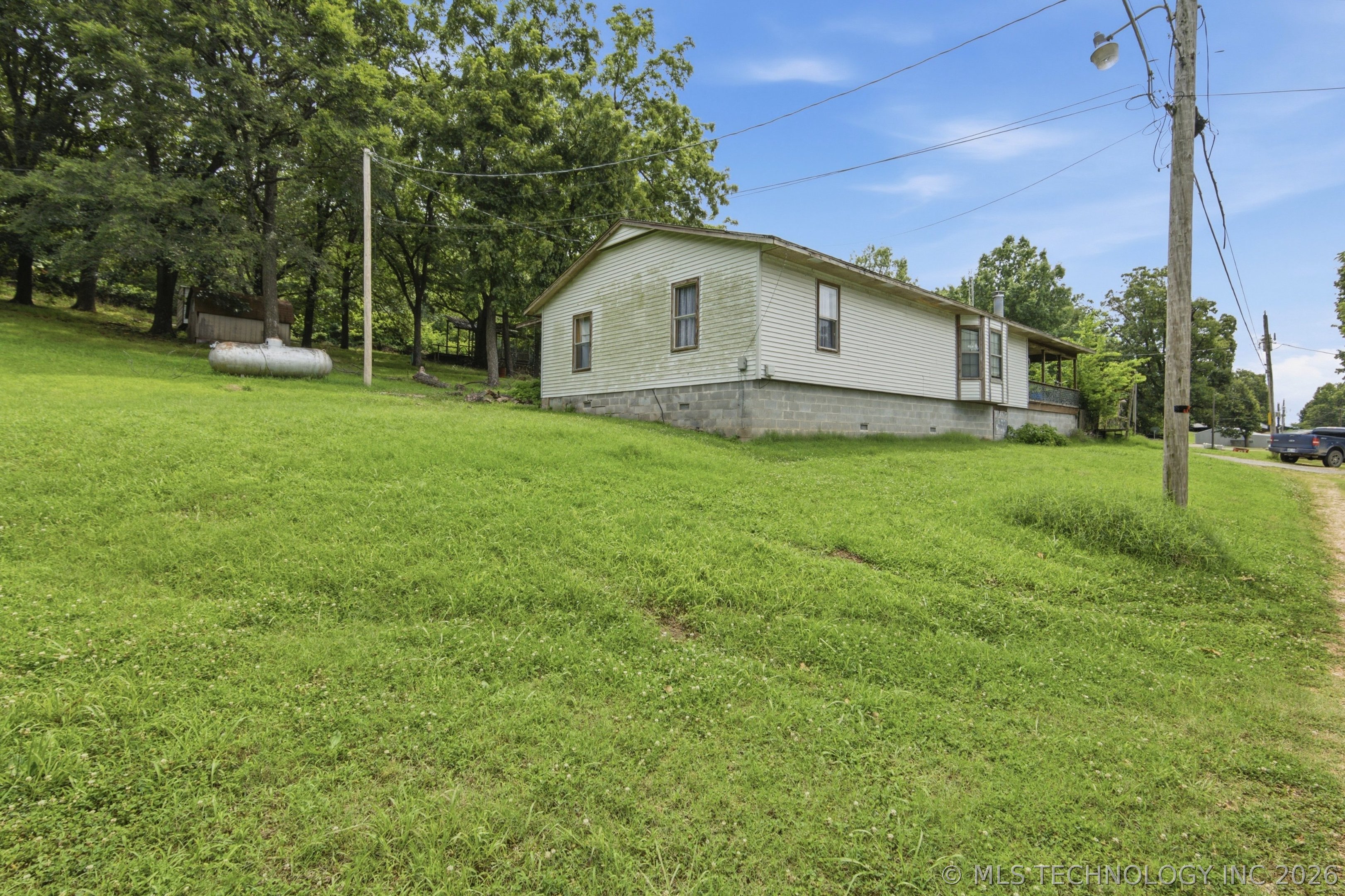 53910 N Ridenour Loop Property Photo 8