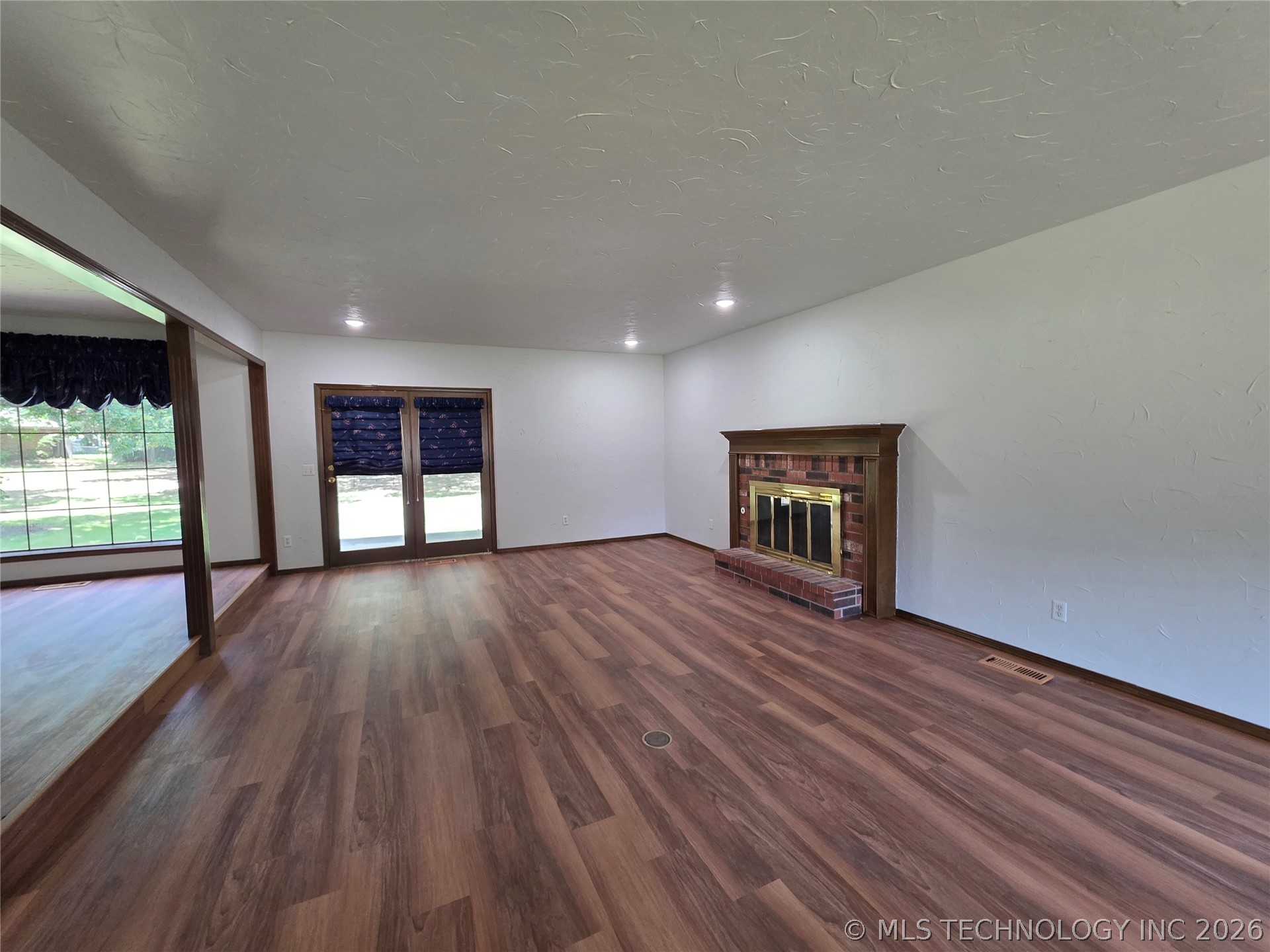2430 Northwood Drive Property Photo 13