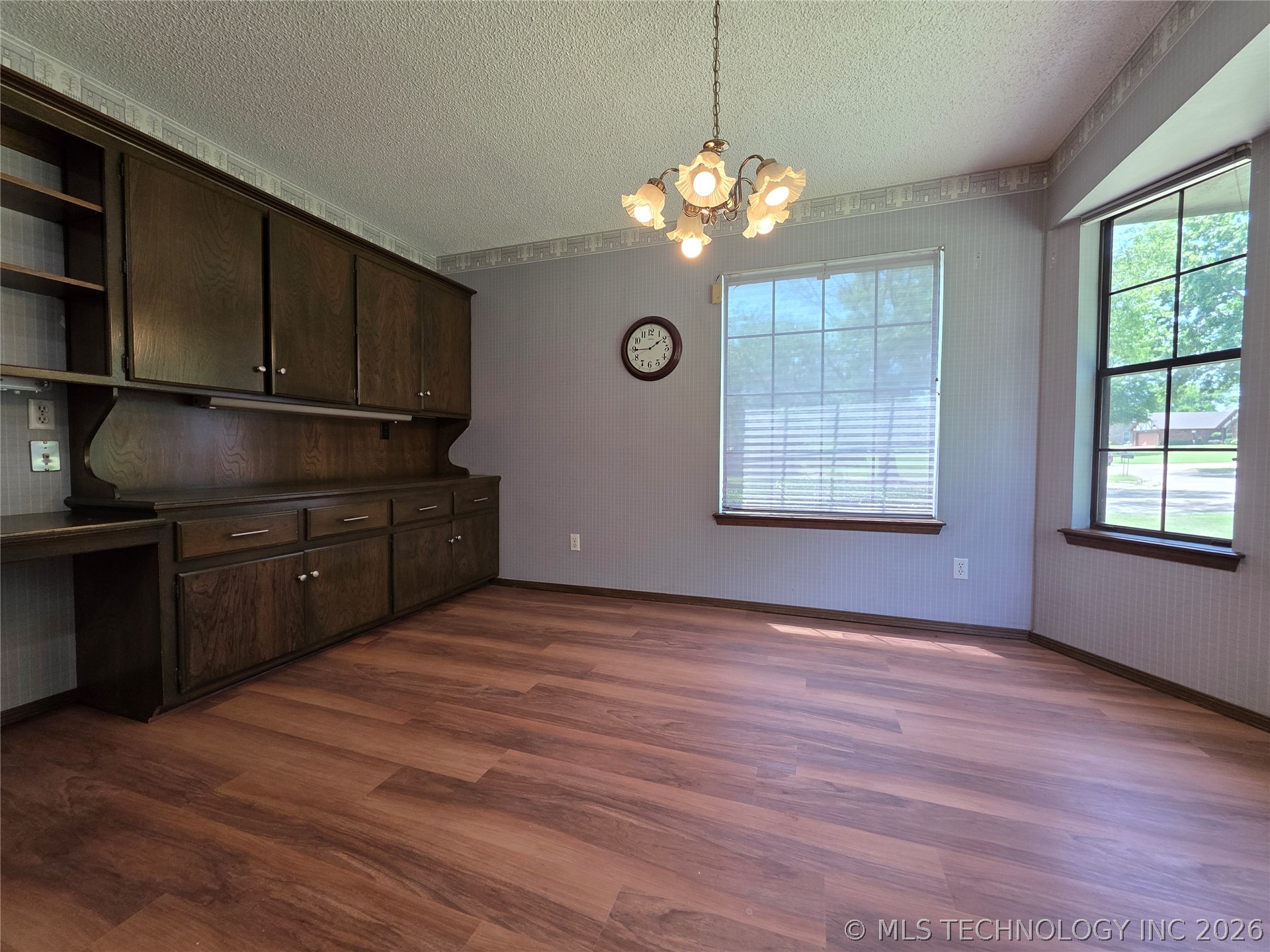 2430 Northwood Drive Property Photo 18