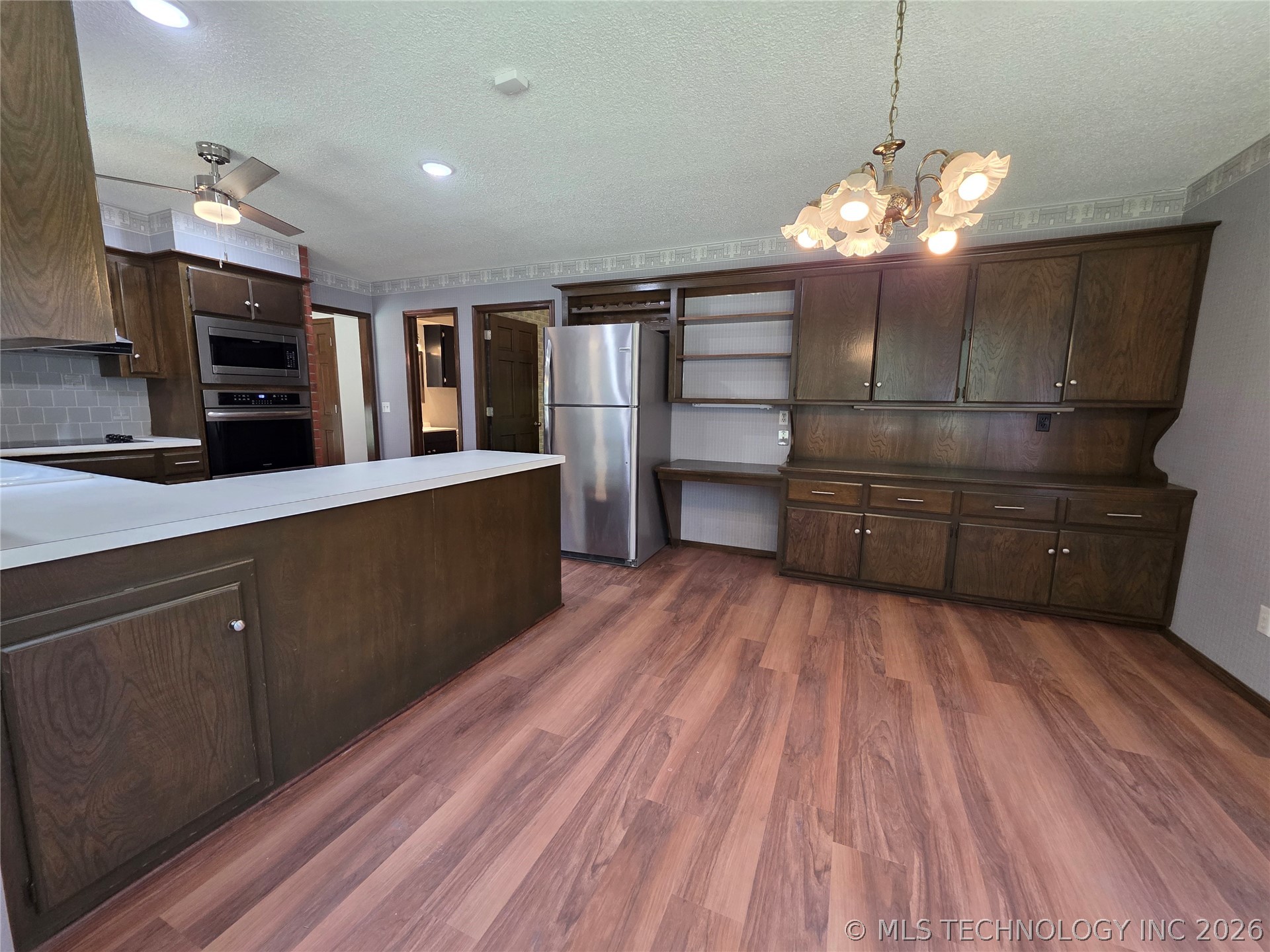 2430 Northwood Drive Property Photo 19