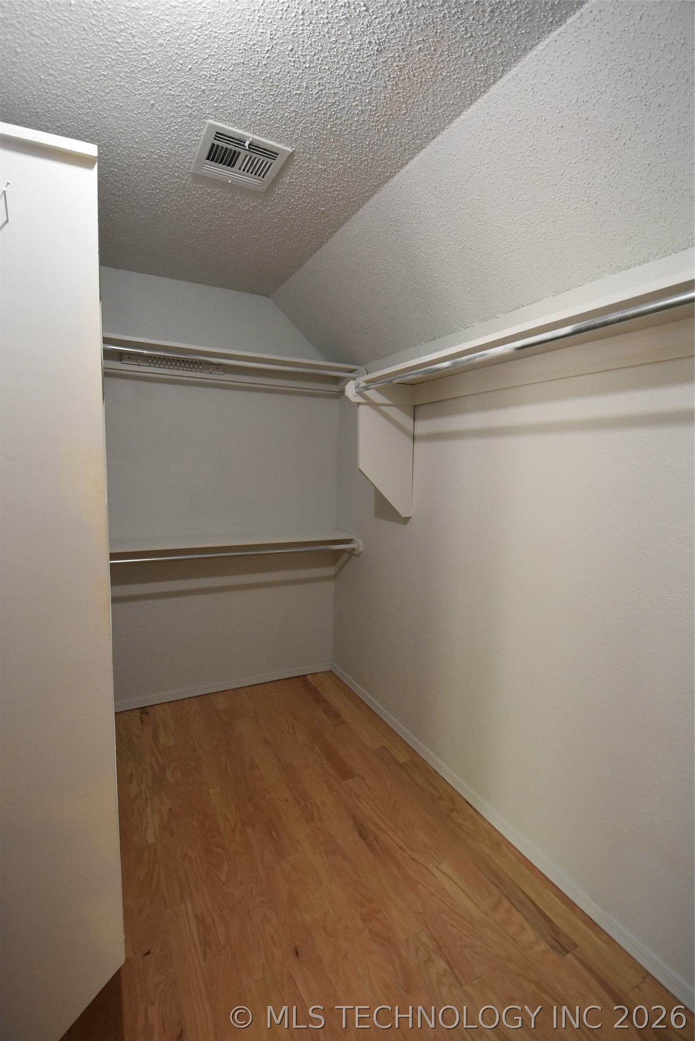 2430 Northwood Drive Property Photo 34