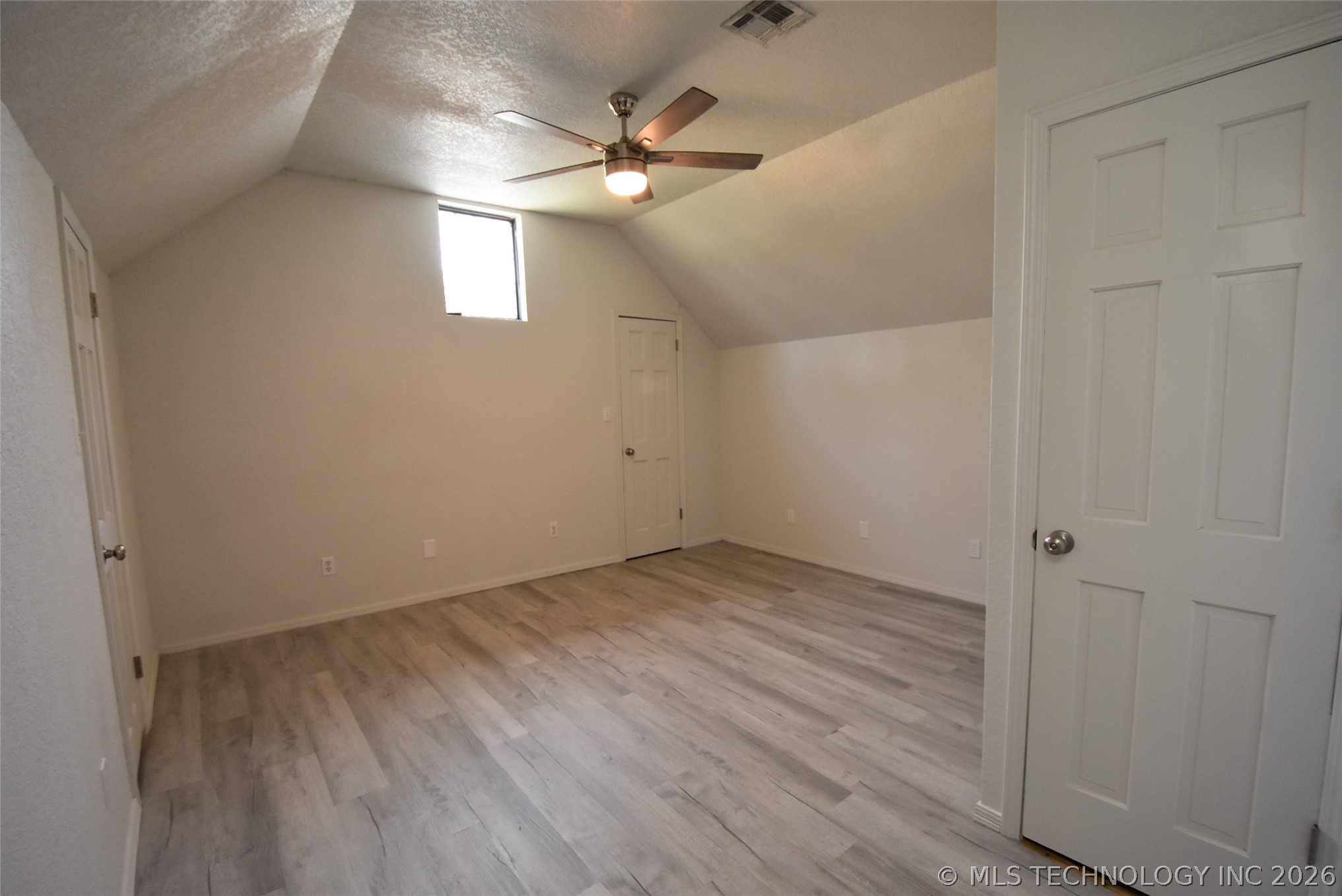 2430 Northwood Drive Property Photo 39