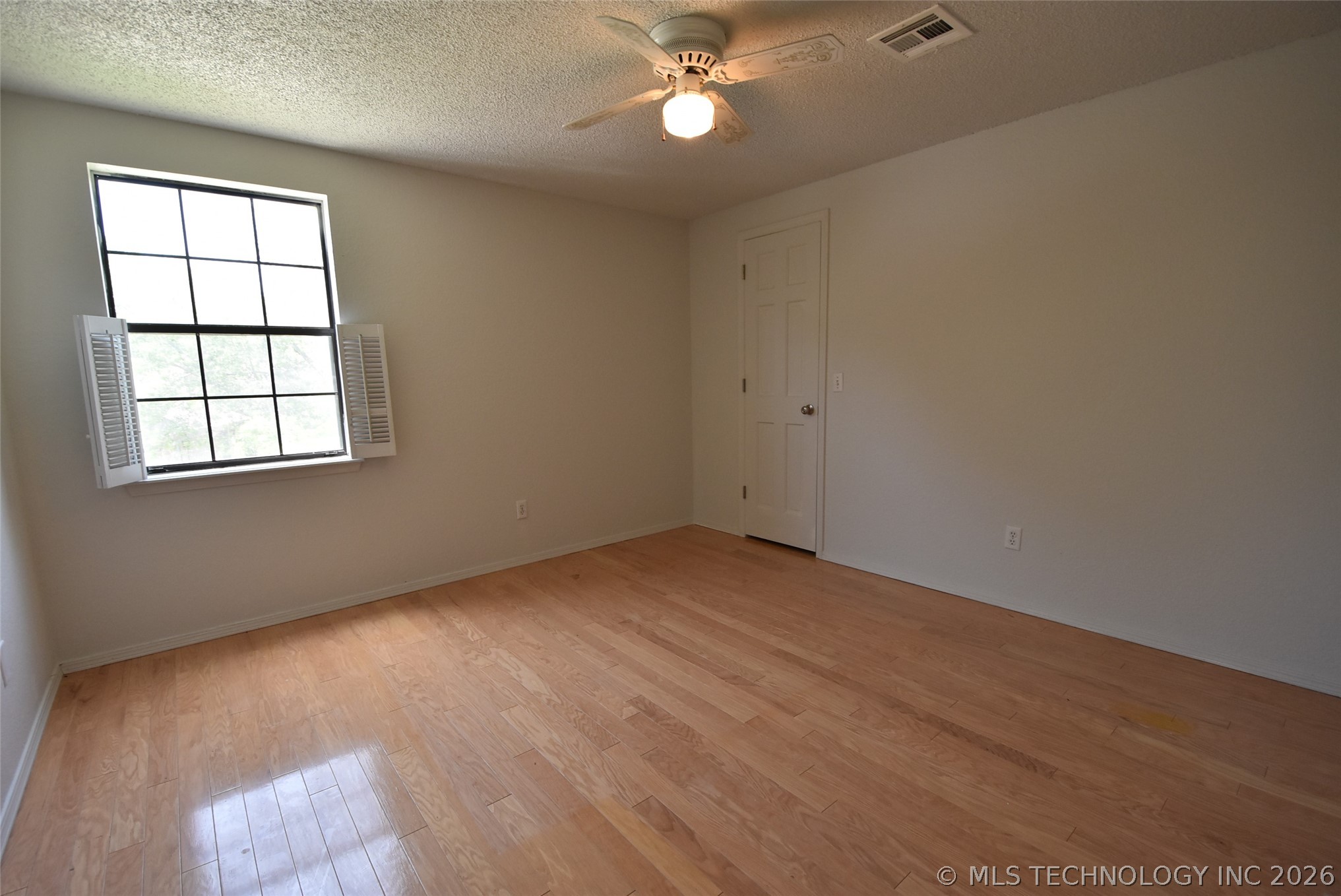 2430 Northwood Drive Property Photo 45