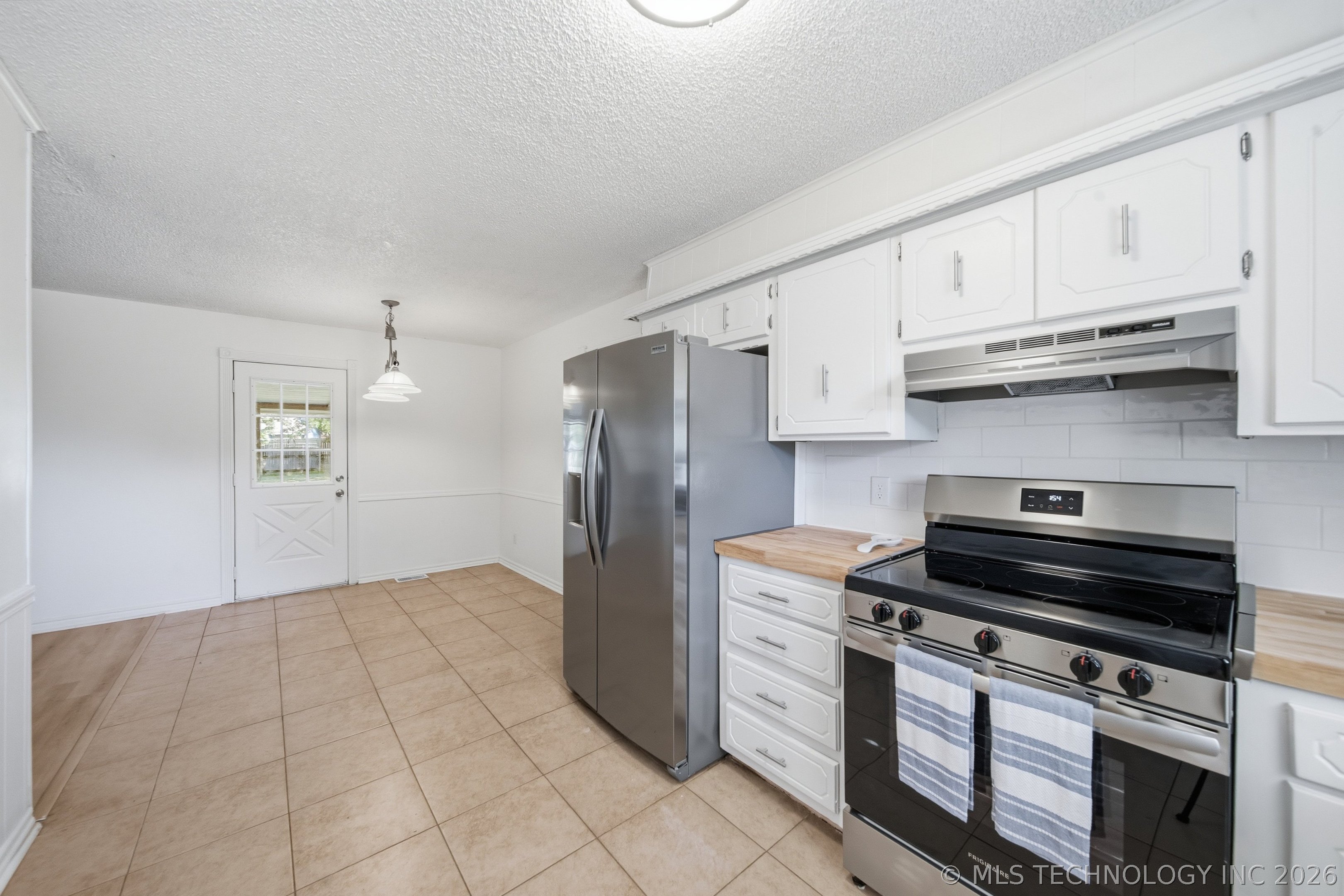 1404 N Cedar Street Property Photo 17