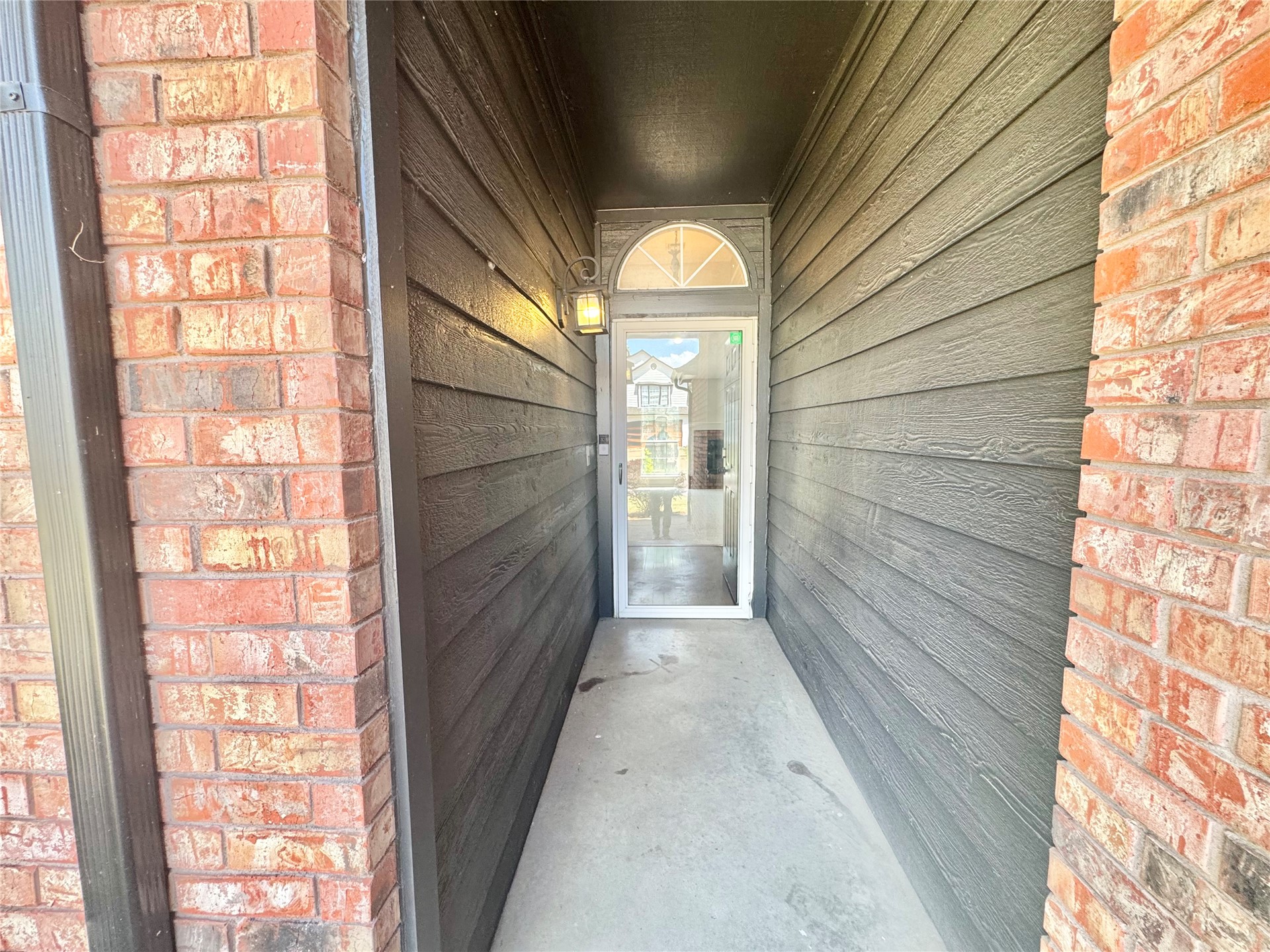 9216 E 97th Place Property Photo 2