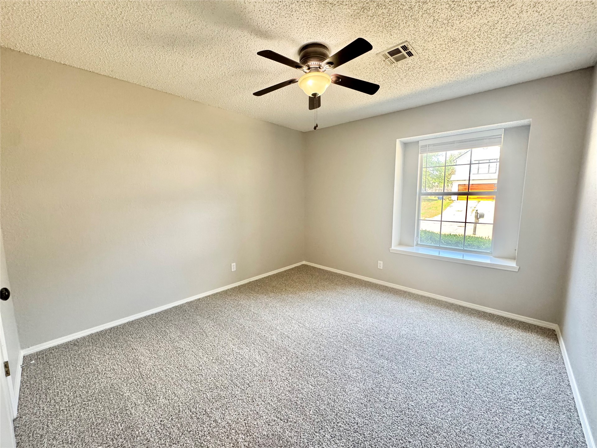 9216 E 97th Place Property Photo 13