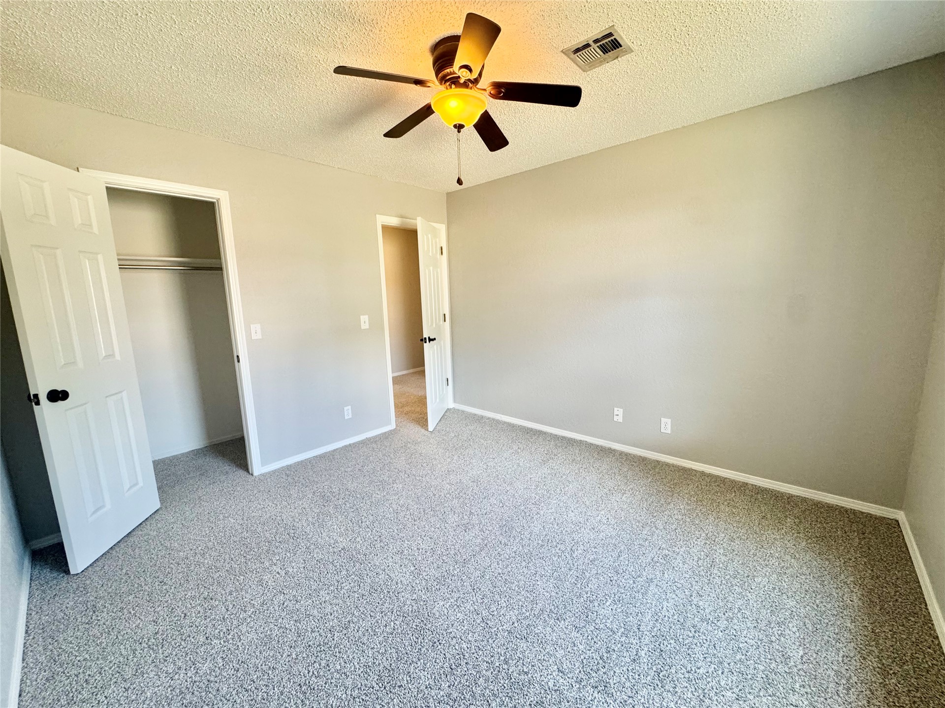 9216 E 97th Place Property Photo 16