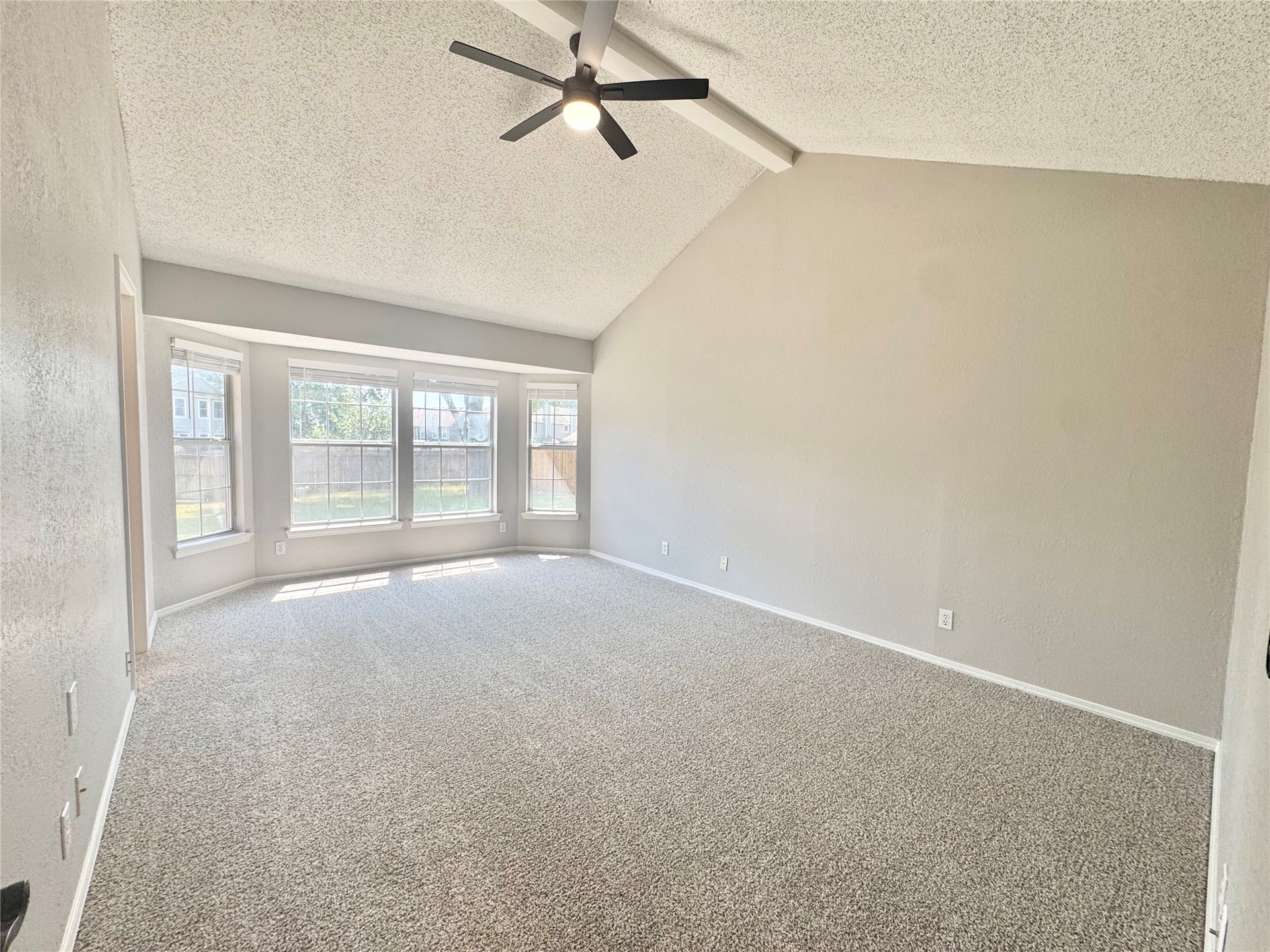 9216 E 97th Place Property Photo 18