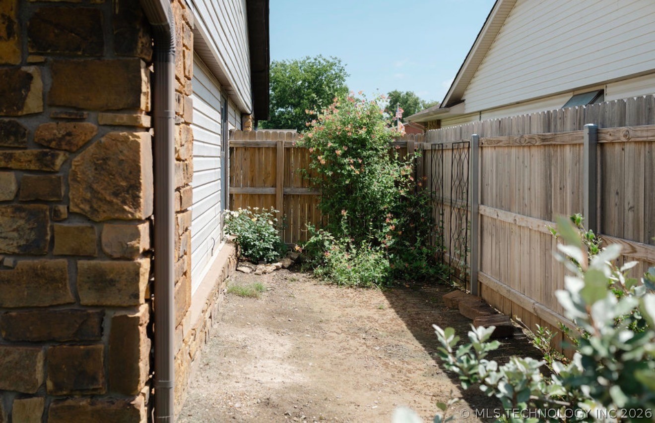 14248 E 37th Place Property Photo 38