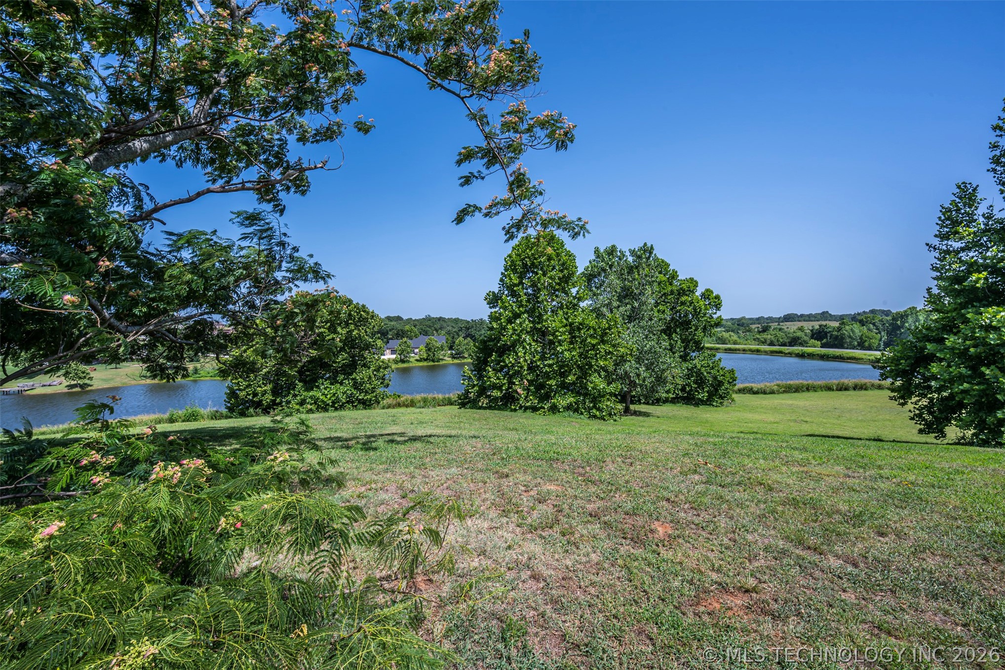 Amelia Property Photo 3