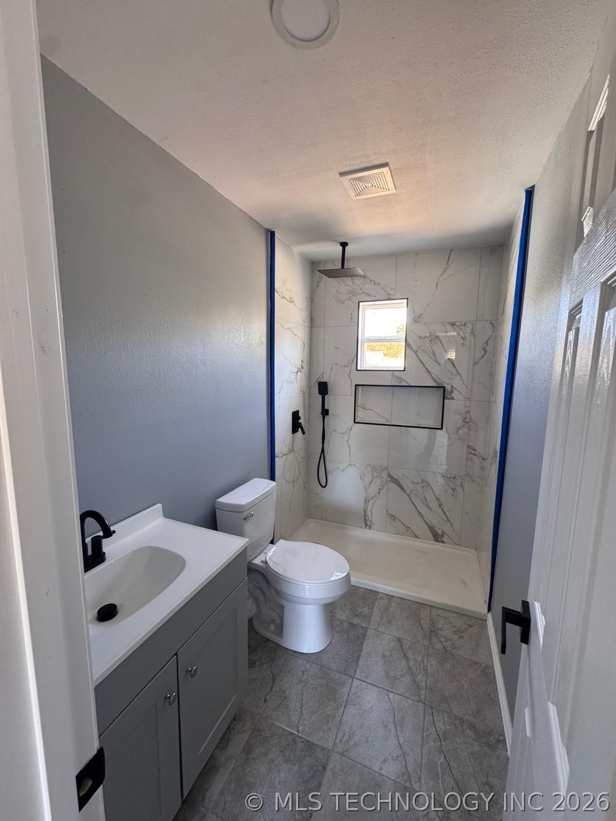 721 N Hudson Avenue Property Photo 5