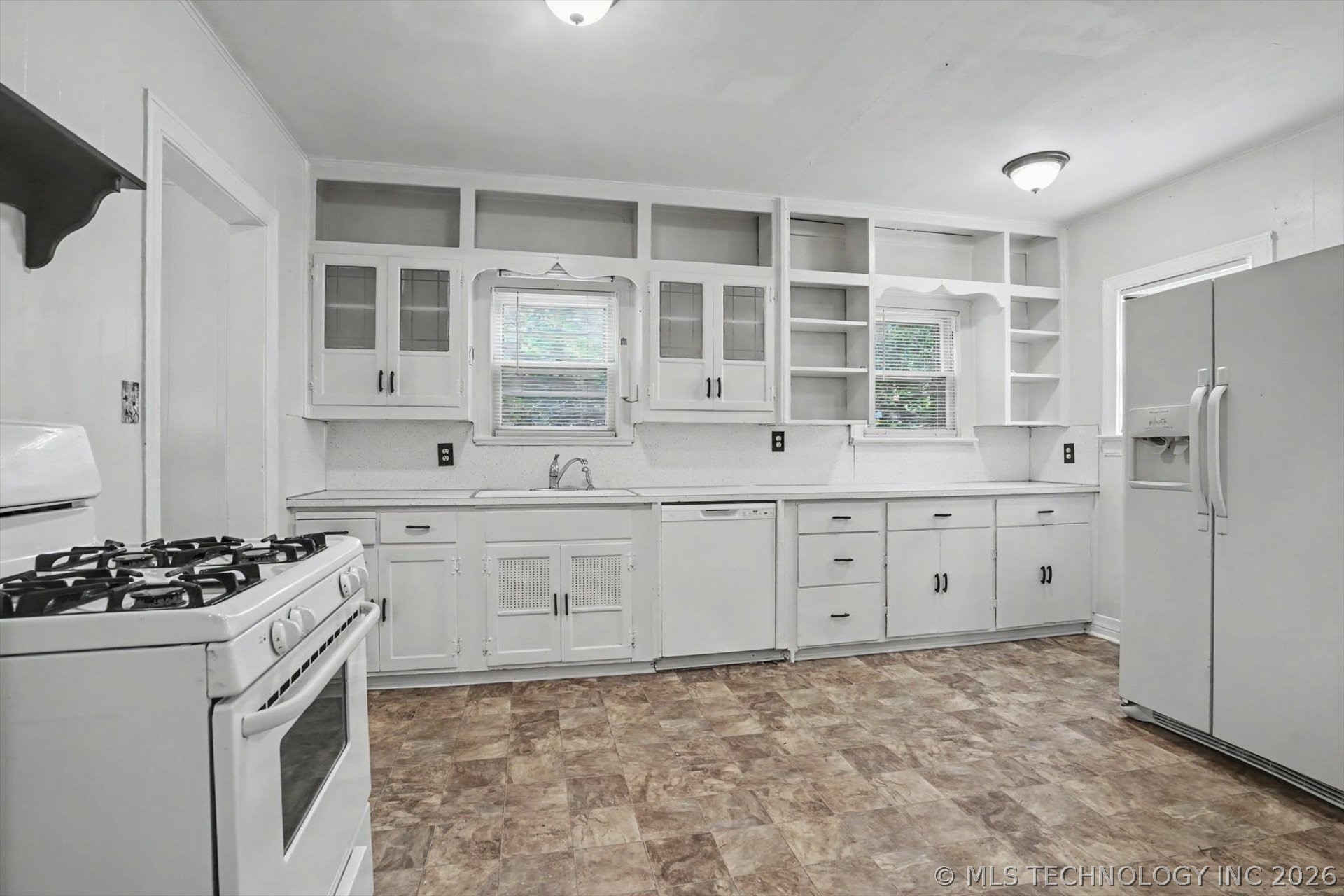 1343 S Jamestown Avenue Property Photo 10