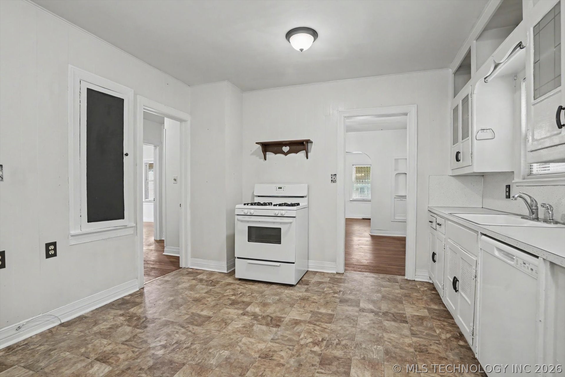 1343 S Jamestown Avenue Property Photo 21